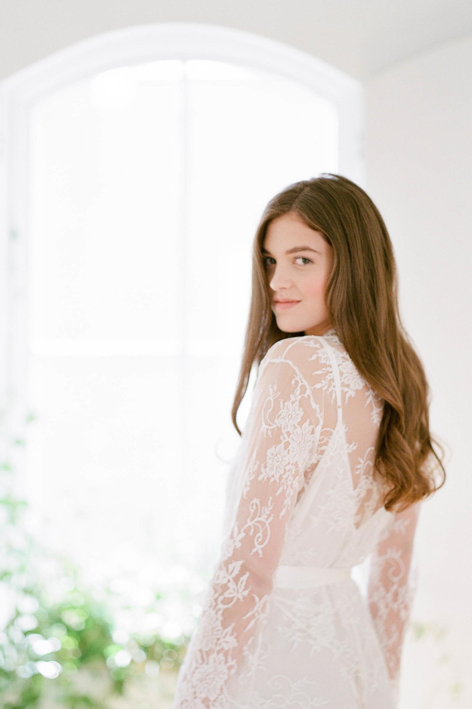 Swan Queen Ivory Lace Robe - Elegant Long Bridal Dressing Gown for Wedding, Honeymoon & Luxury Loungewear