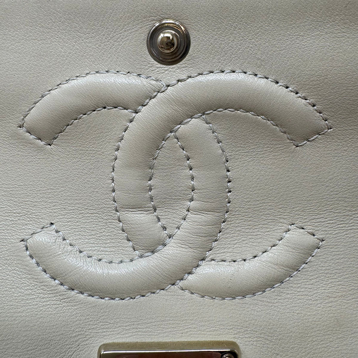 Authentic Chanel Medium Classic Double Flap Bag in Genuine Alligator Leather - Luxury Handbag for Women, Perfect for Evening Events & Special Occasions