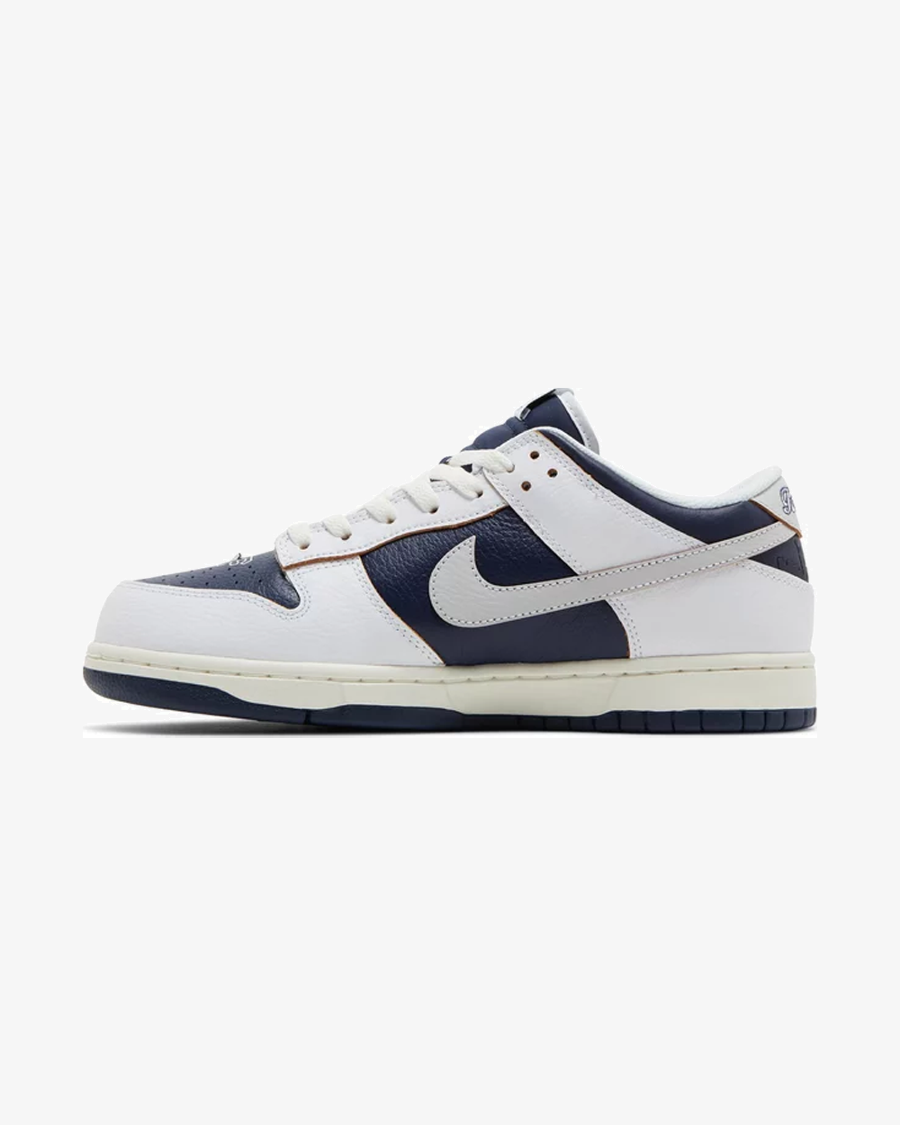 Nike x HUF SB Dunk Low Sneakers - New York City Edition | Men's Basketball Shoes for Streetwear & Skateboarding | Perfect for Urban Fashion & Casual Wear