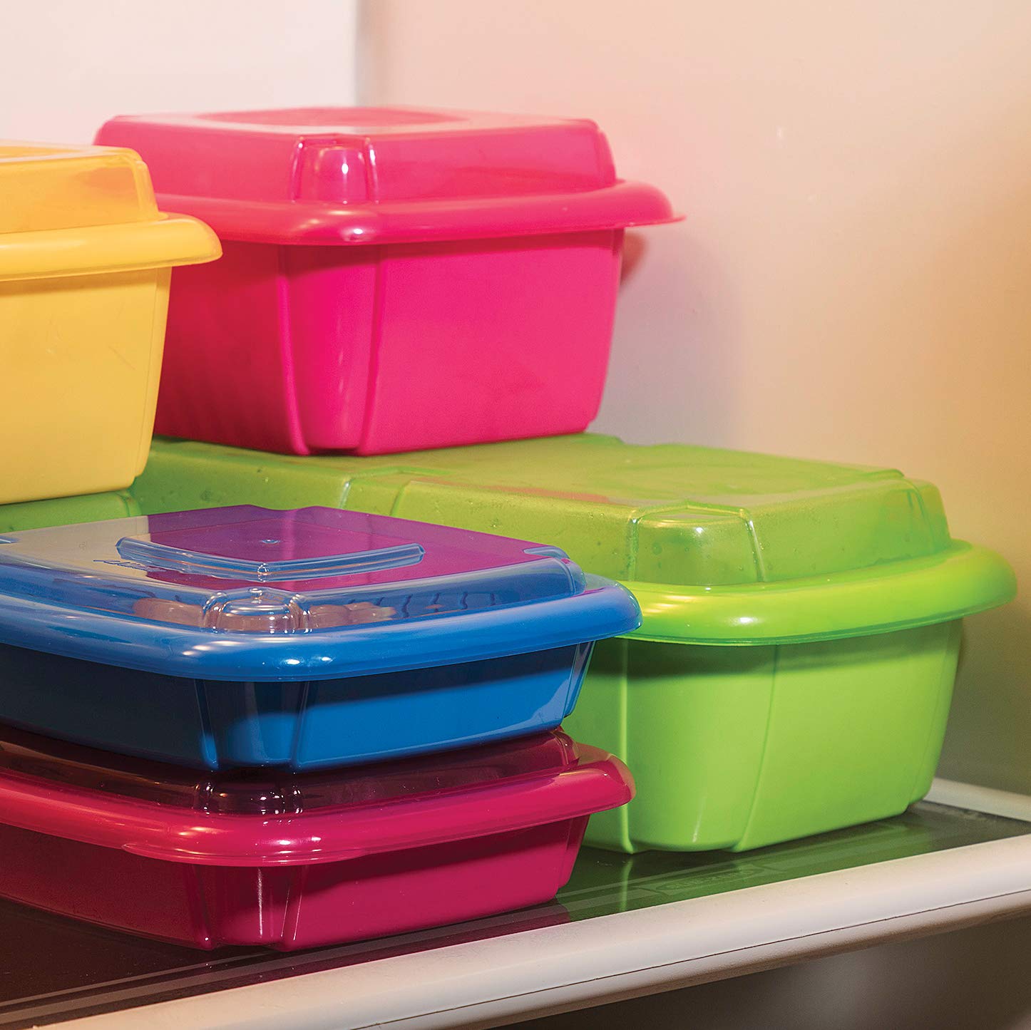 Hutzler 2-Quart Green Fruit Saver Set - Fresh Produce Storage Container for Berries, Grapes & Vegetables - Ideal for Fridge, Pantry & Meal Prep