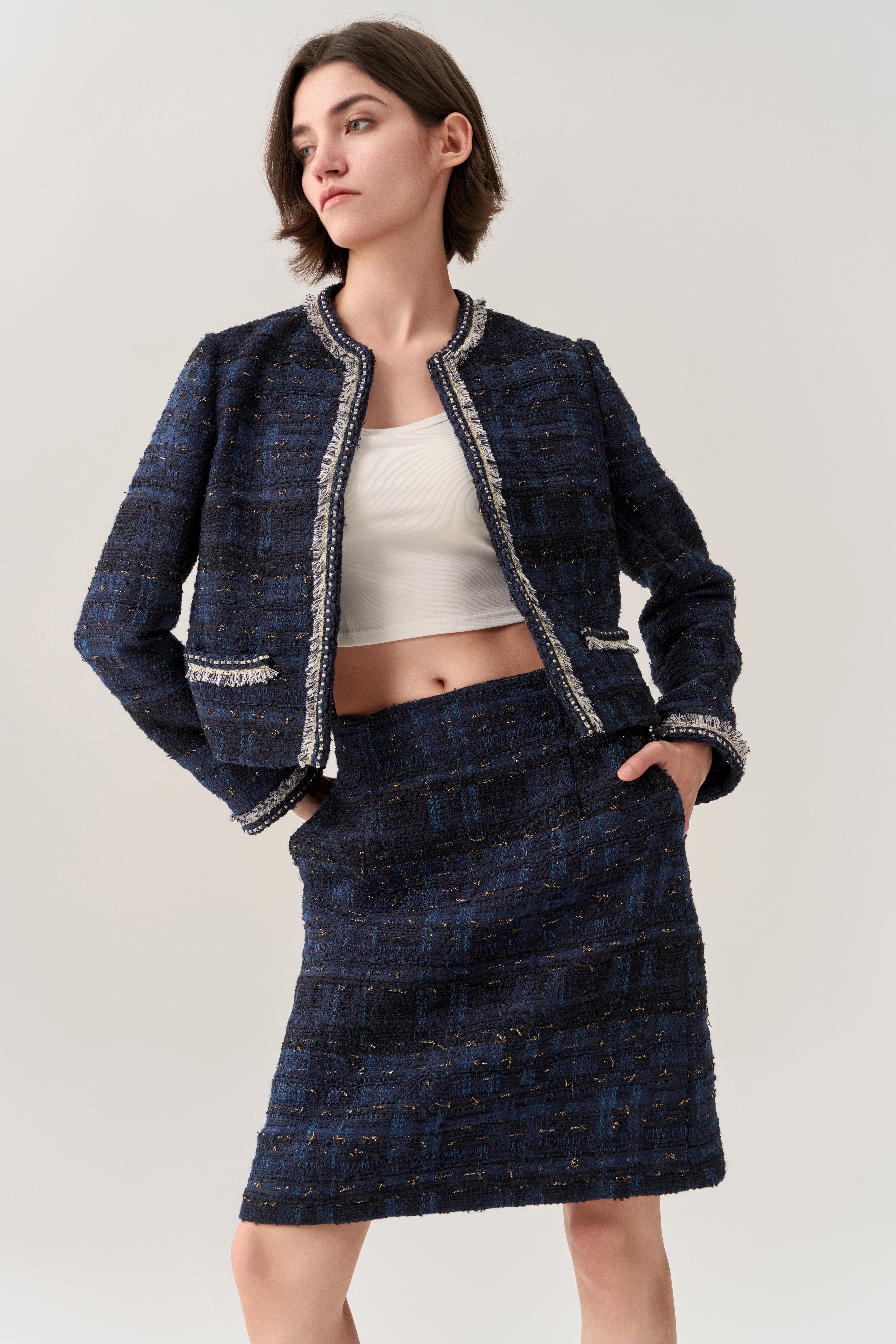 Stylish Fringe Detailed Cropped Jacket with Slit Pockets | Trendy Women's Outerwear for Casual Outings & Night Events