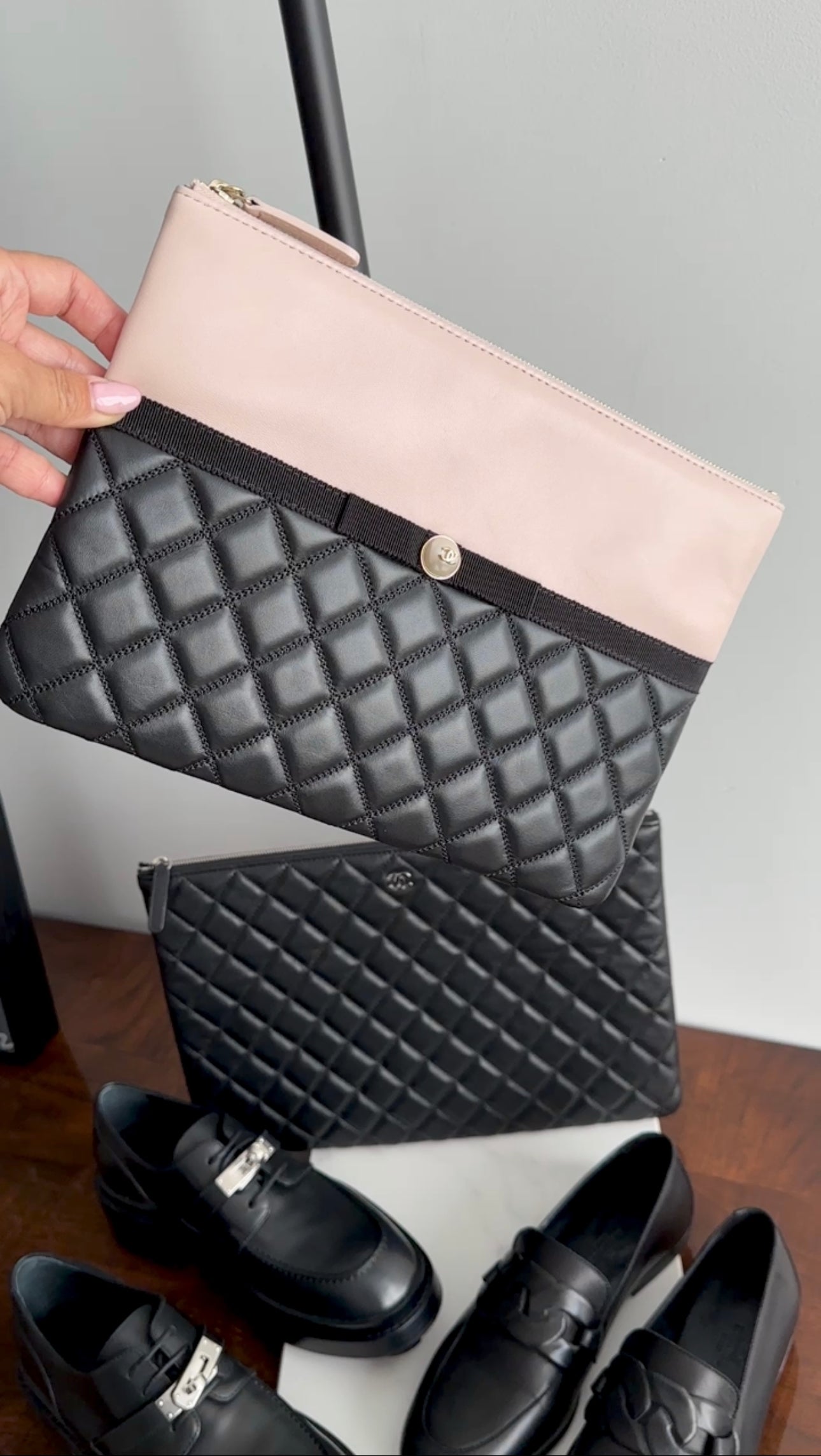 Chanel Black & Blush Pink Quilted Lambskin Medium Pearl O Case Bag - Luxury Crossbody Bag for Women, Perfect for Evening Parties & Date Nights