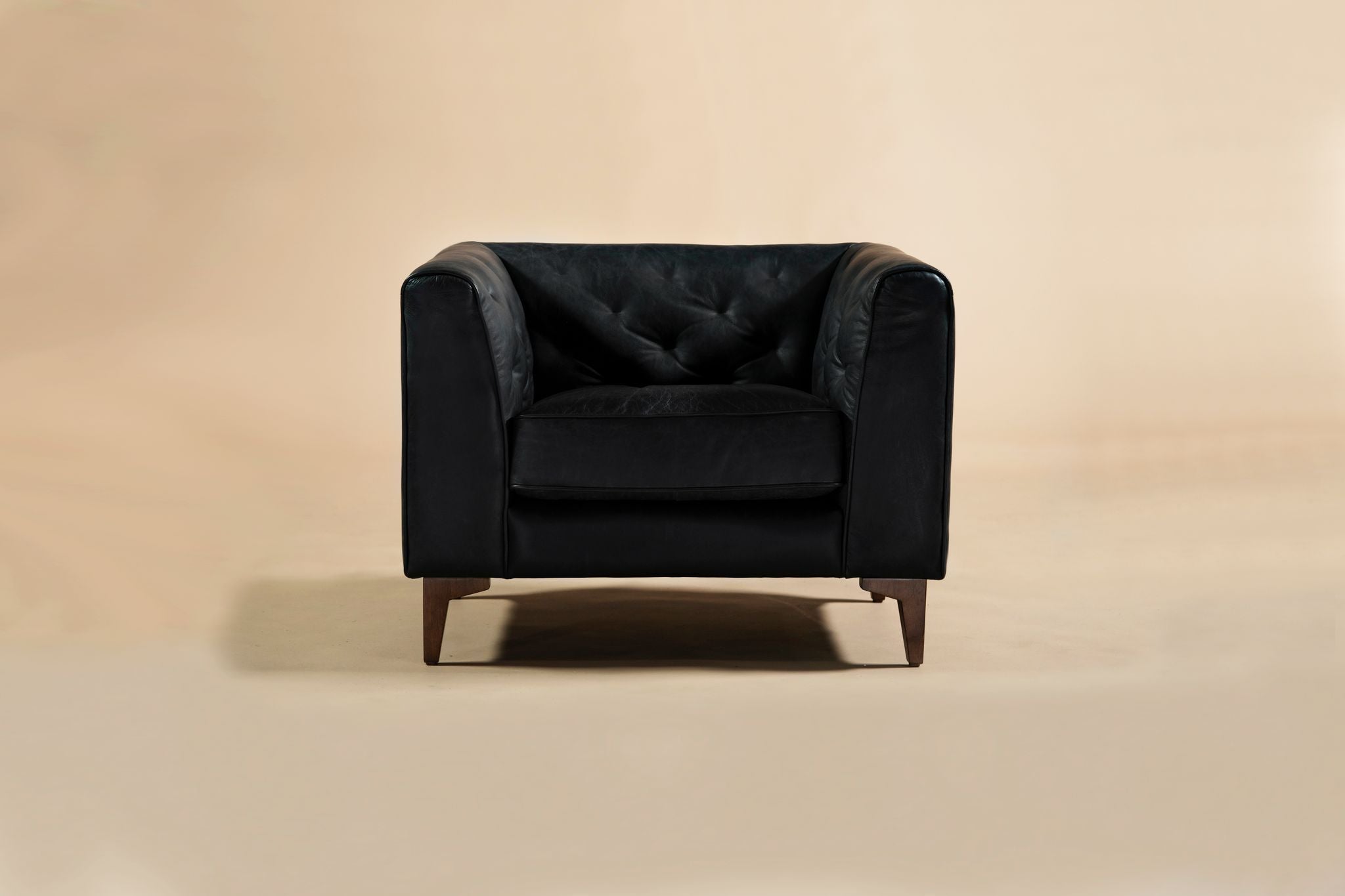 Essex Lounge Chair - Modern Comfortable Accent Chair for Living Room, Bedroom & Office - Perfect for Relaxing, Reading & Lounging