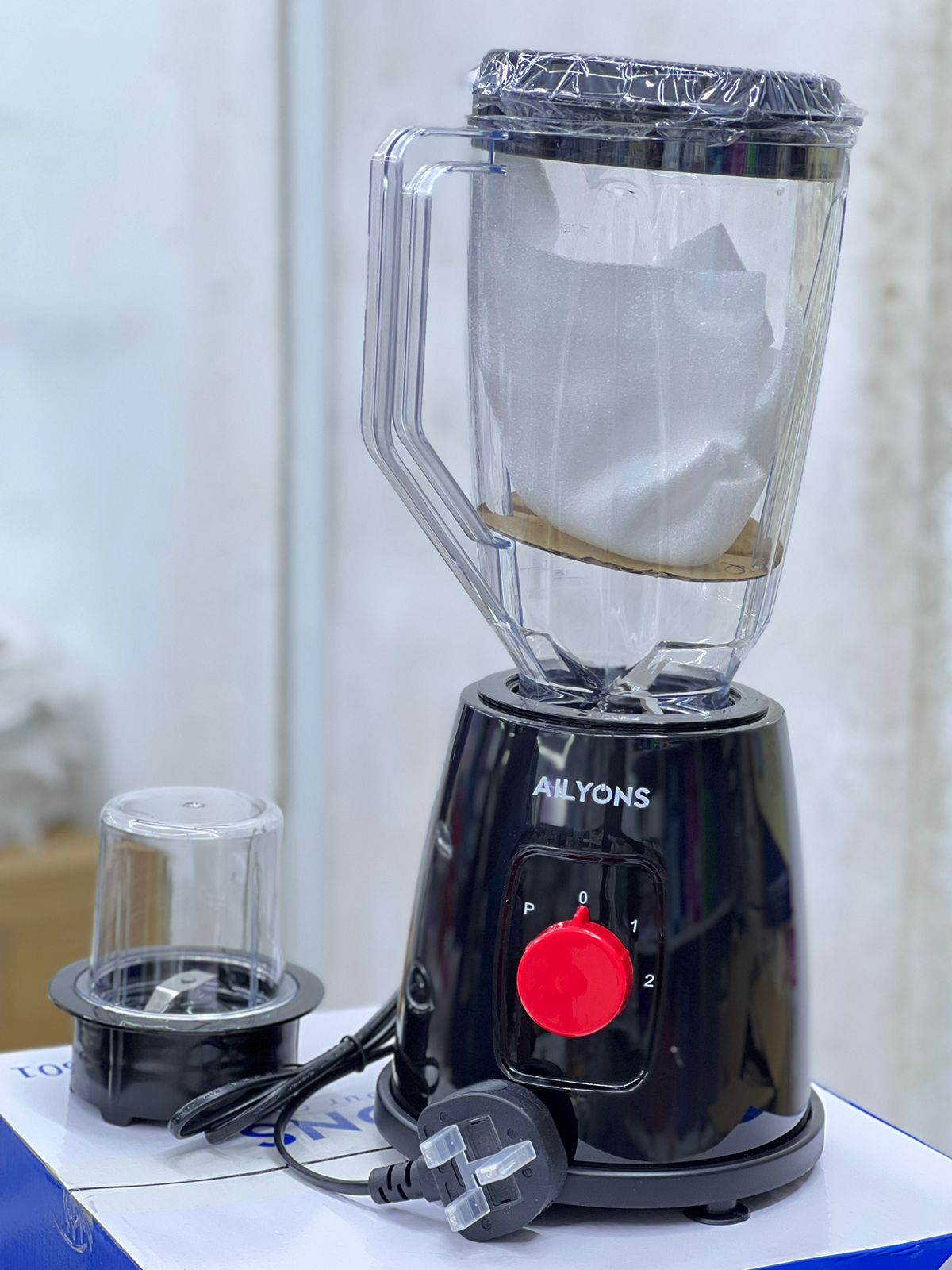 Ailyons Professional Blender #004 - High-Speed 1000W Countertop Blender for Smoothies, Juices & Food Prep - Perfect for Home Kitchens & Smoothie Bars
