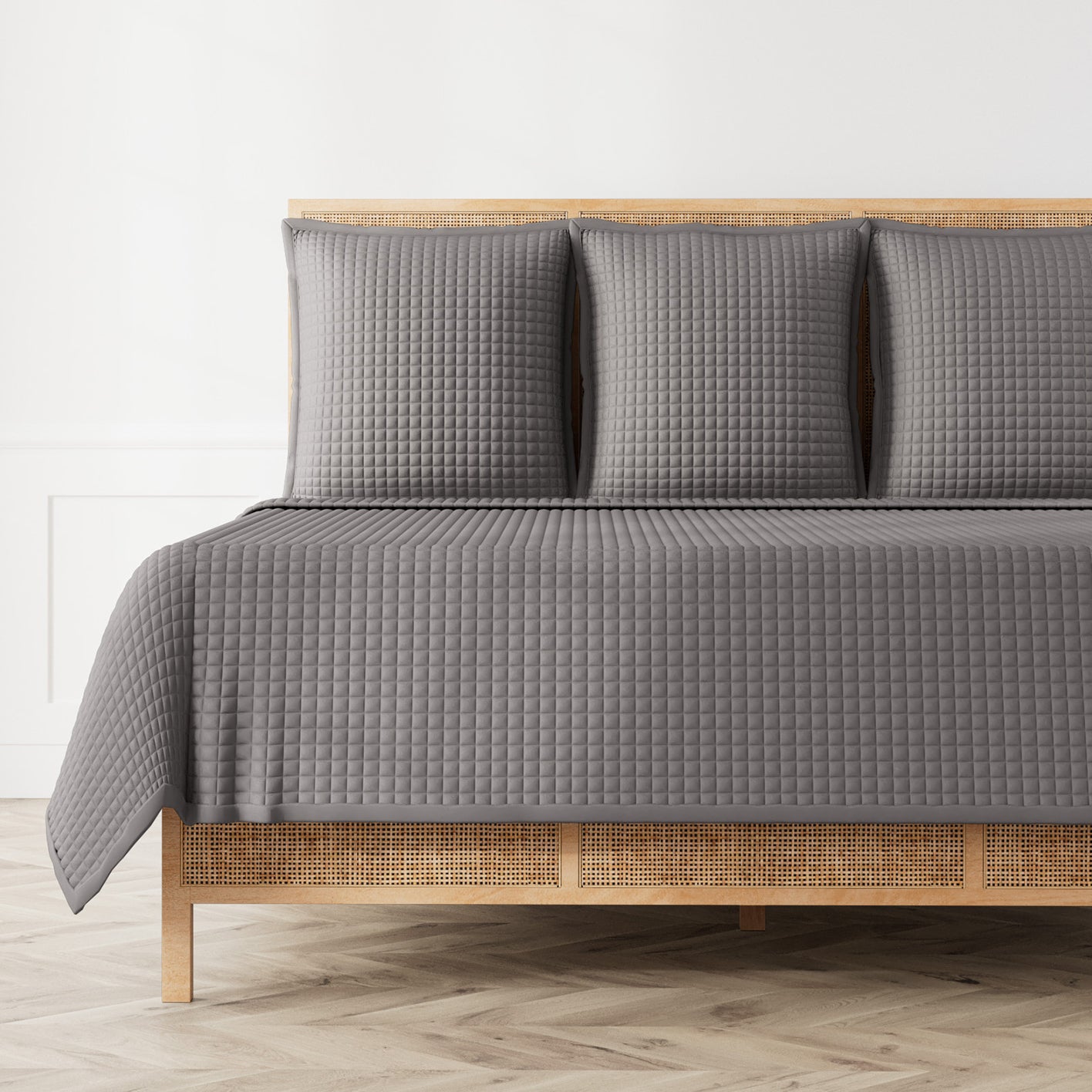 Ready to Bed 2.0 Quilted Coverlet - Soft & Breathable Bedspread for All Seasons | Perfect for Bedroom Decor, Guest Rooms & Cozy Nights