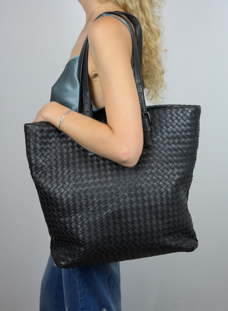 Bottega Veneta Woven Leather Shopper Bag in Dark Brown - Perfect for Work, Travel & Everyday Luxury