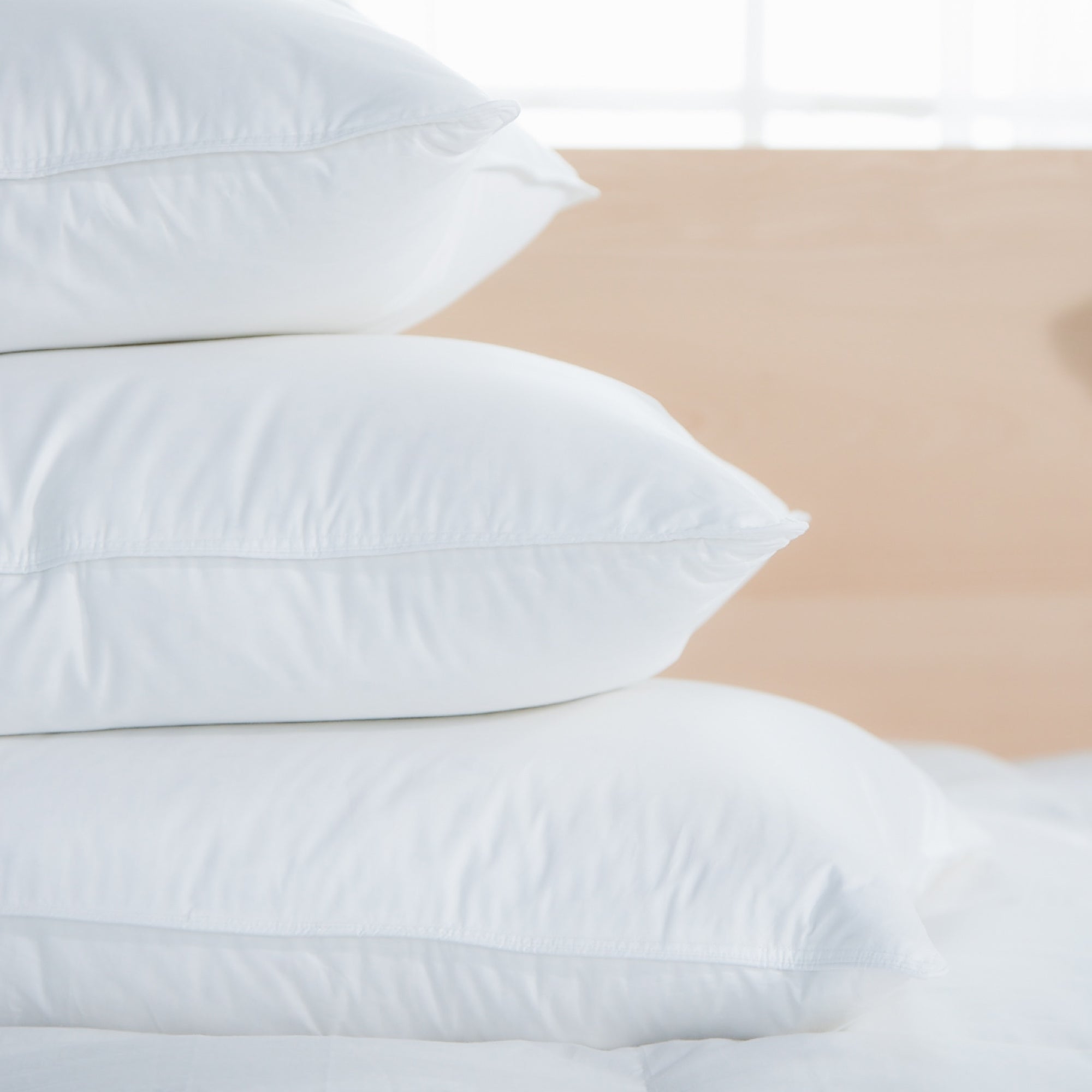Premium Hypoallergenic Down Pillow for Side Sleepers - Soft & Supportive Bed Pillow for Neck Pain Relief - Ideal for Back, Stomach & Side Sleepers - Luxury Bedding for Better Sleep