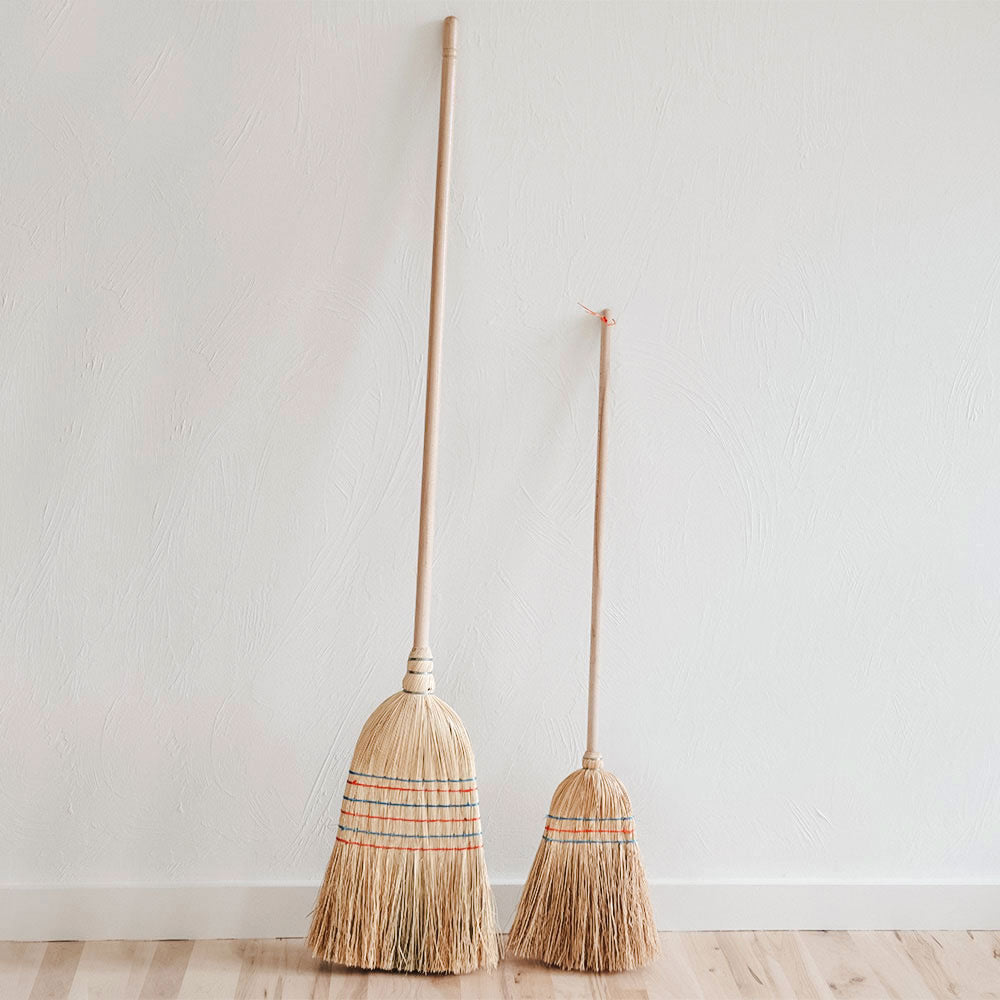 Premium Rice Straw Broom - Natural & Eco-Friendly Cleaning Broom for Home, Garage & Outdoor Use - Durable Handmade Broom for Sweeping Floors, Patios & Gardens