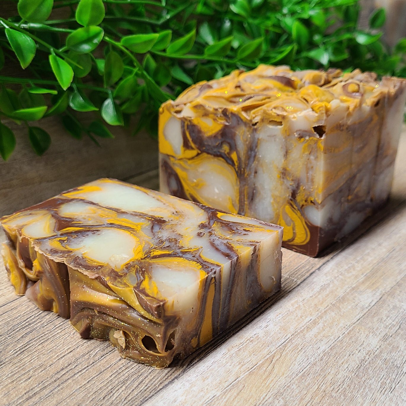 Premium Bourbon Tobacco Fragrance Oil - Warm & Rich Scent for Candles, Soaps & Diffusers - Perfect for Fall & Winter Home Decor