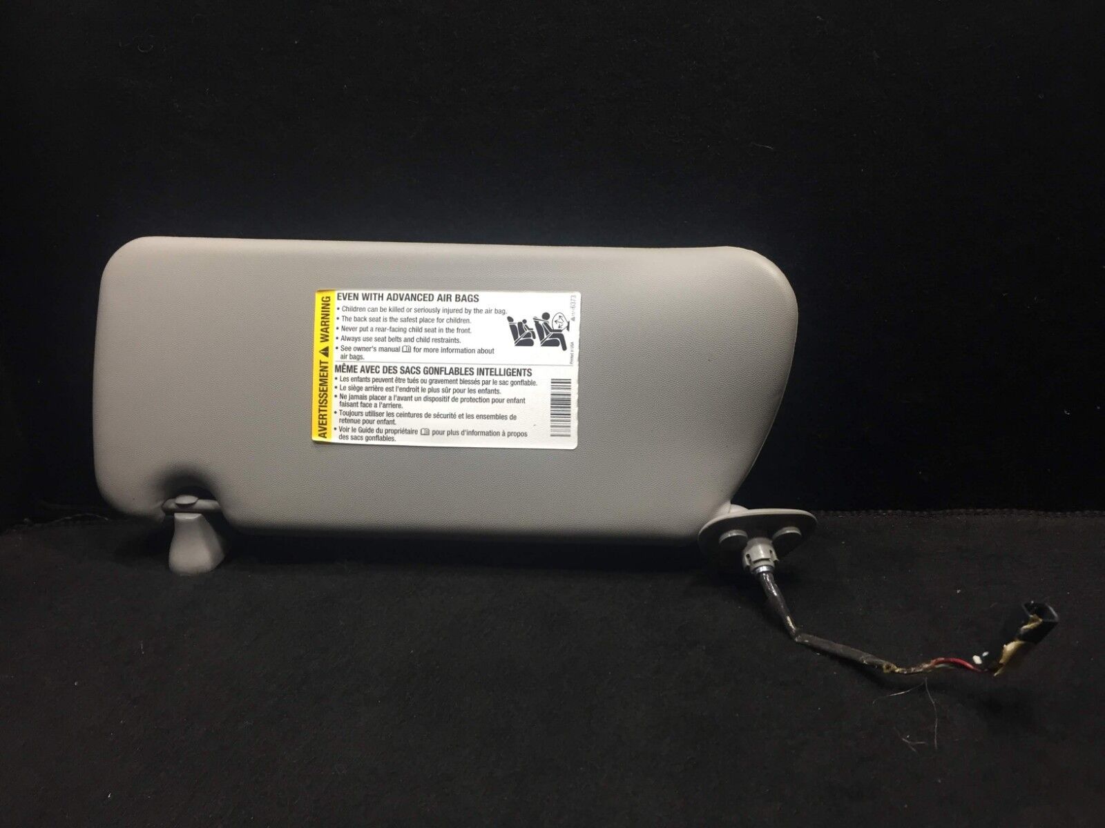 2003-2007 Cadillac CTS Right Passenger Side Sun Visor Replacement - OEM Quality Fit for Daily Commuting & Road Trips