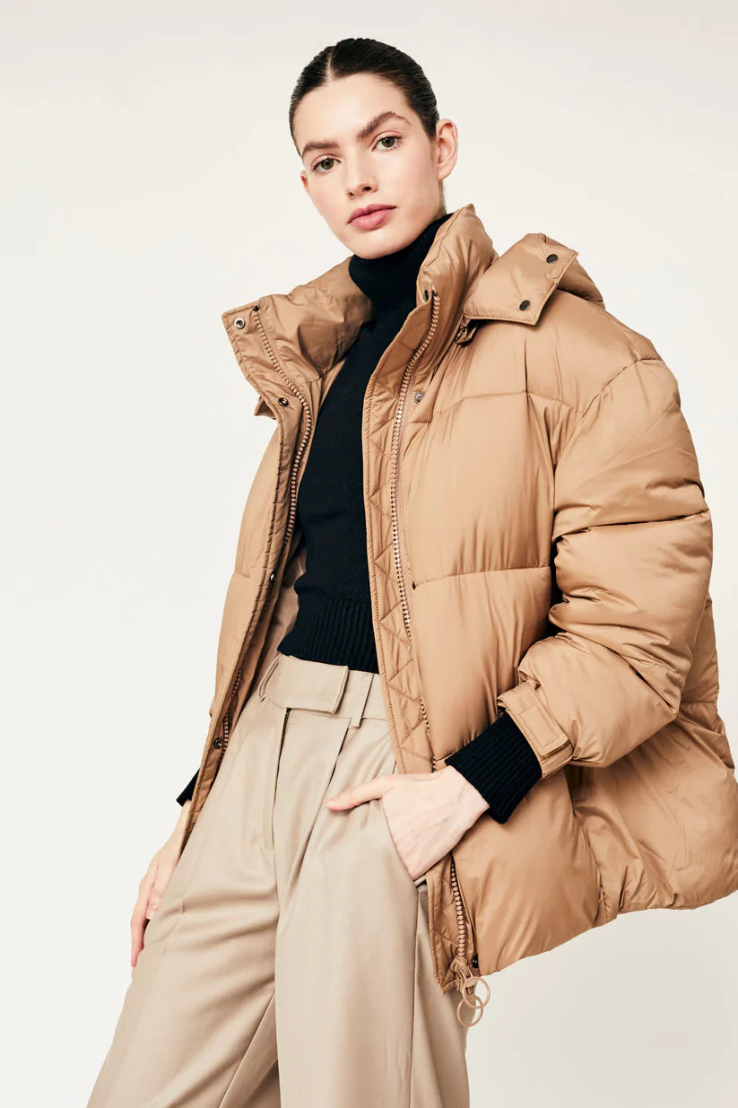 Stylish Women's Puffer Jacket - Winter Warm Coat for Outdoor Activities | Perfect for Skiing, Hiking & Daily Wear