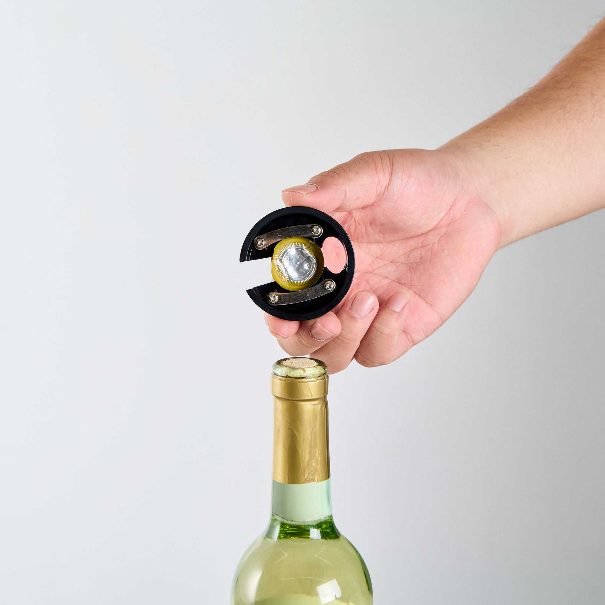 Premium Black Electric Wine Opener with Foil Cutter - Battery Operated Corkscrew for Easy Wine Opening - Perfect for Dinner Parties, Gifts & Home Bars (1 Count)