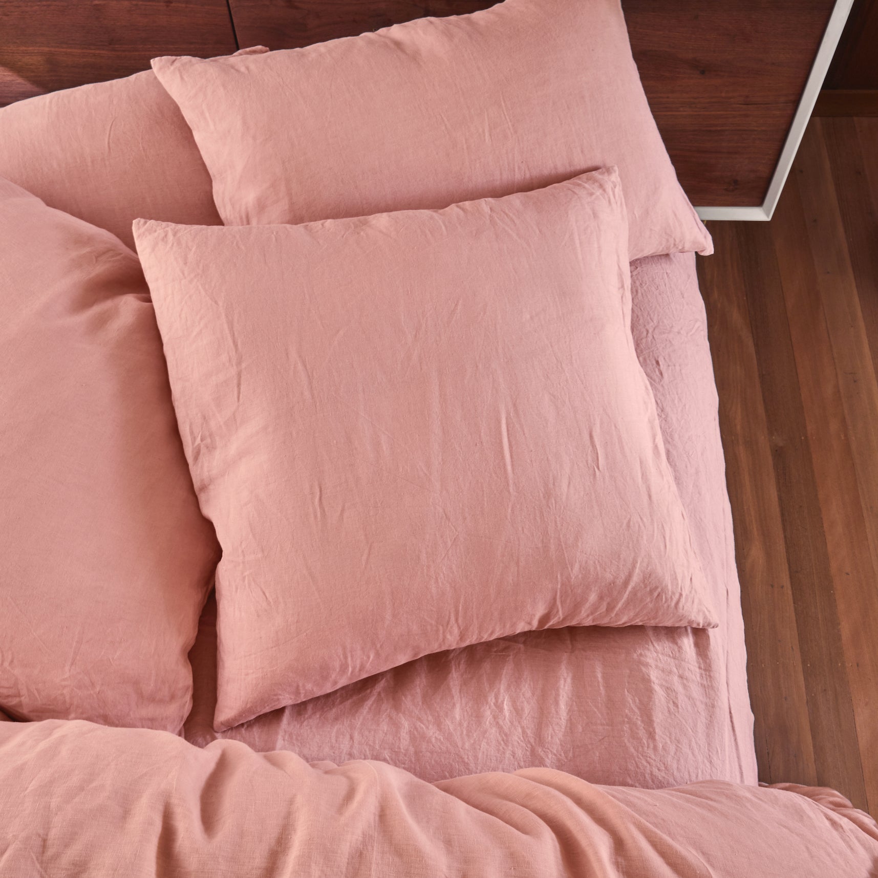 Premium Linen Euro Pillowcase Set - Soft & Breathable Bedding (20x20 Inches) - Perfect for Guest Rooms, Luxury Hotels & Cozy Home Decor