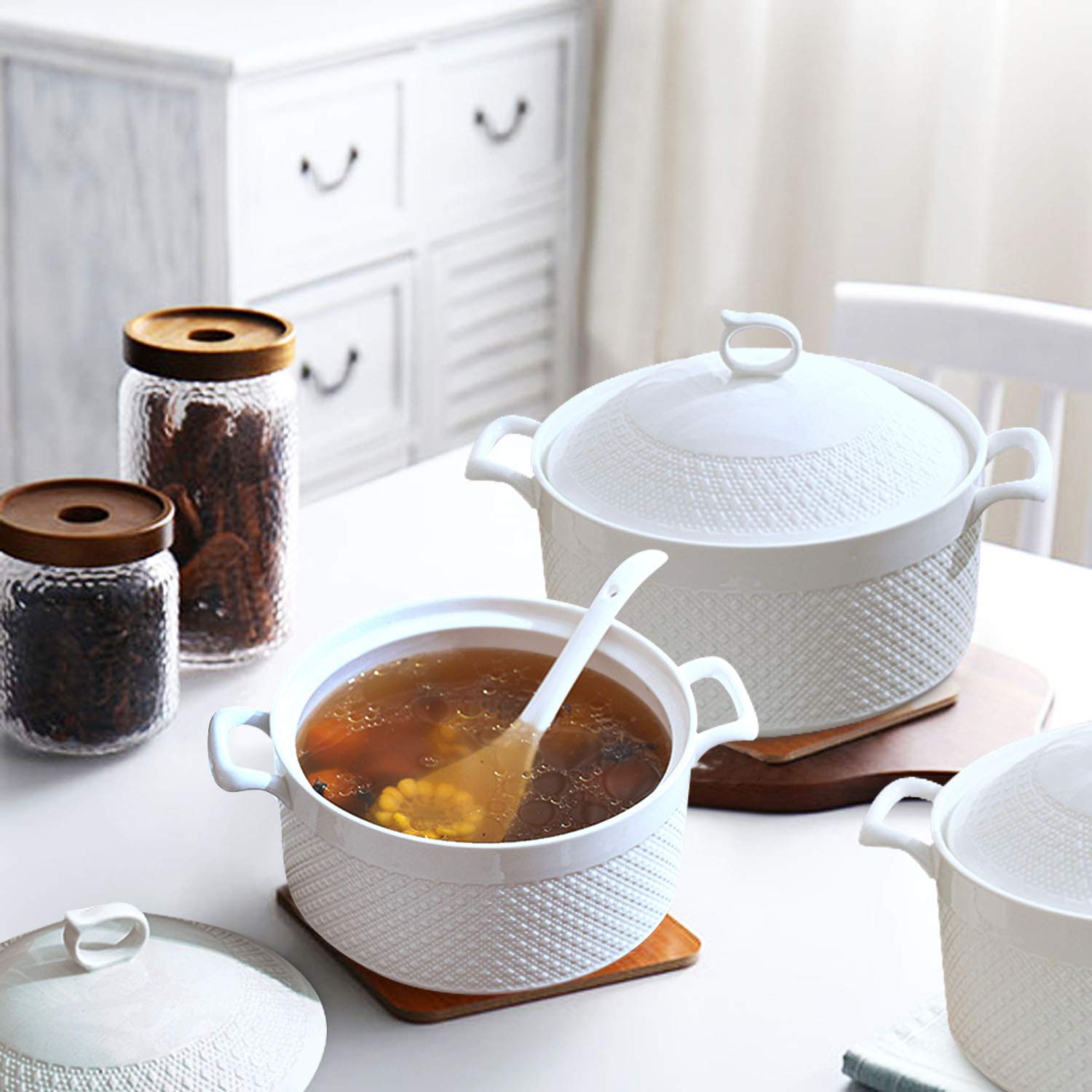 BAKOUSTAR 9-Inch Double Handle Pure White Ceramic Soup Tureen with Lid - Heat-Resistant Round Casserole Dish, Clay Pot & Earthen Cookware - Perfect for Serving Soups, Stews & Hot Dishes - Elegant Gift Box Packaging