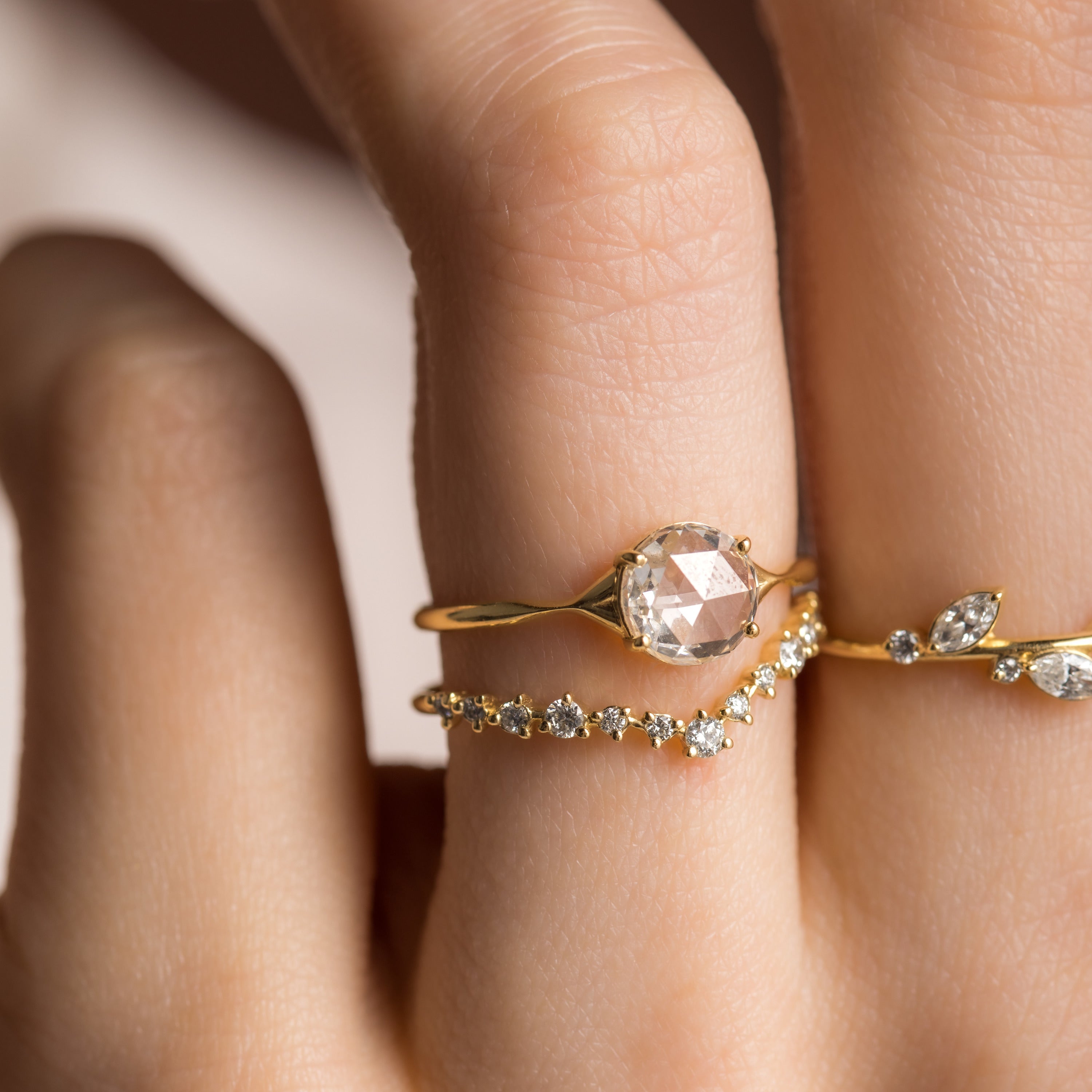 Elegant Corset Ring with Rose Cut Design - Perfect for Weddings, Prom, and Evening Events