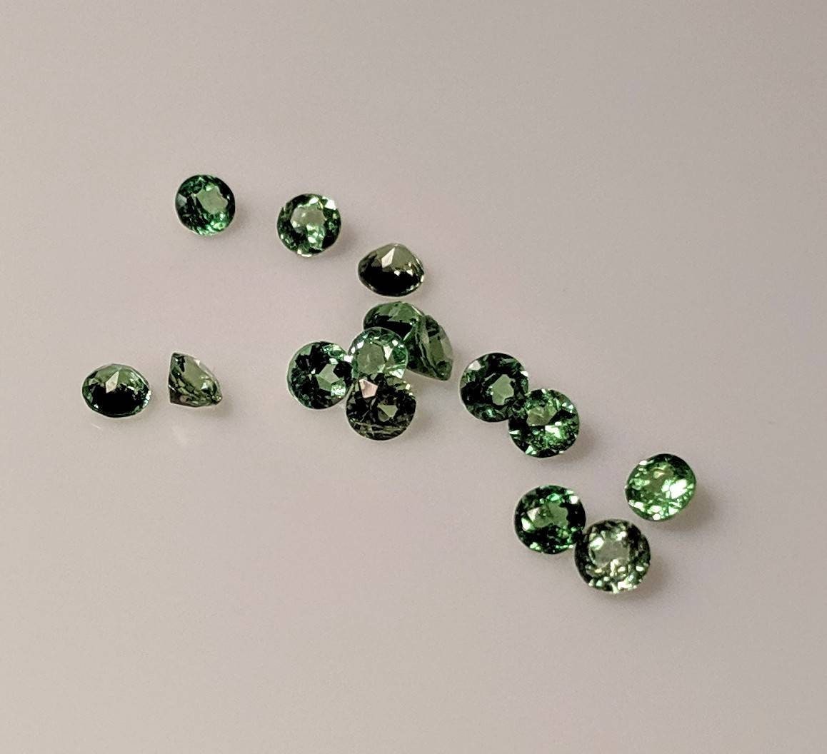 1tcw Natural Genuine Russian Chrome Diopside 3mm Round Faceted VVS Loose Gemstones - Wholesale Bulk Stones for Jewelry Making, Engagement Rings & Healing Crystals