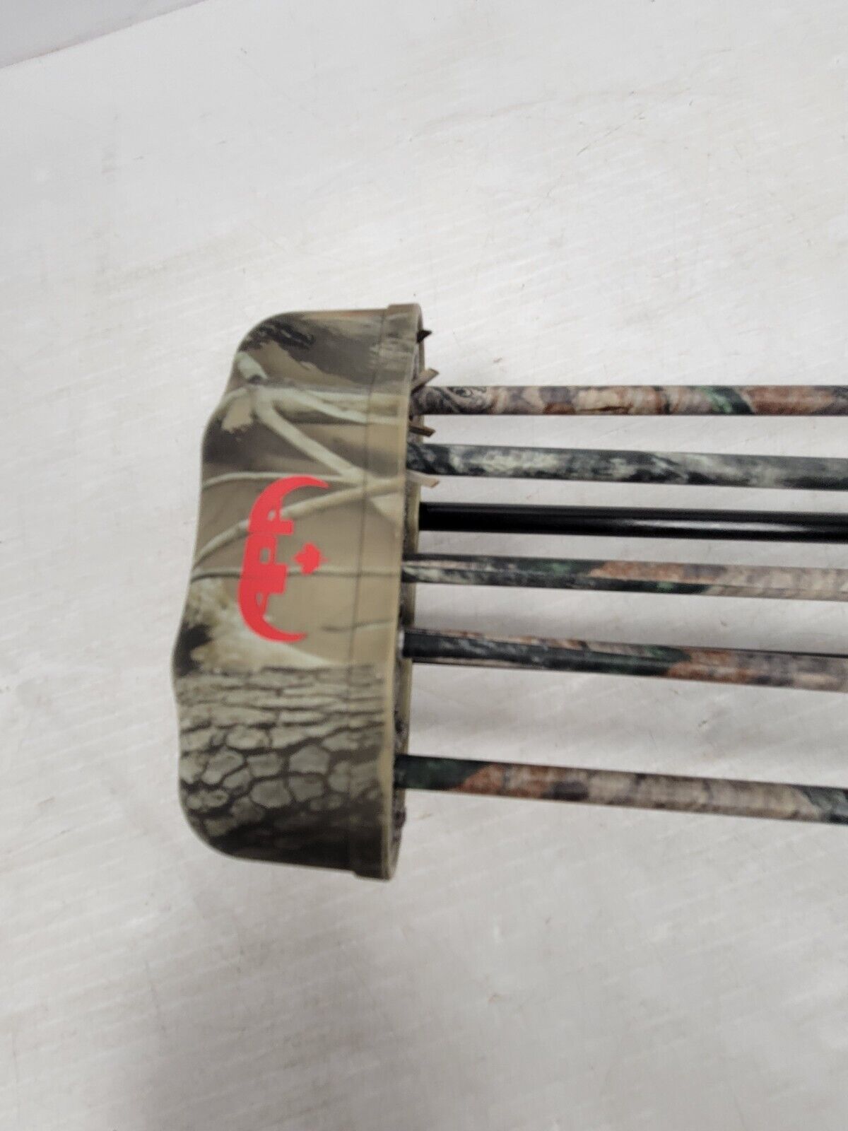 Maxima 17 Bow Arrows - High Performance Carbon Arrows for Hunting & Target Practice | Perfect for Outdoor Archery & Competitive Shooting