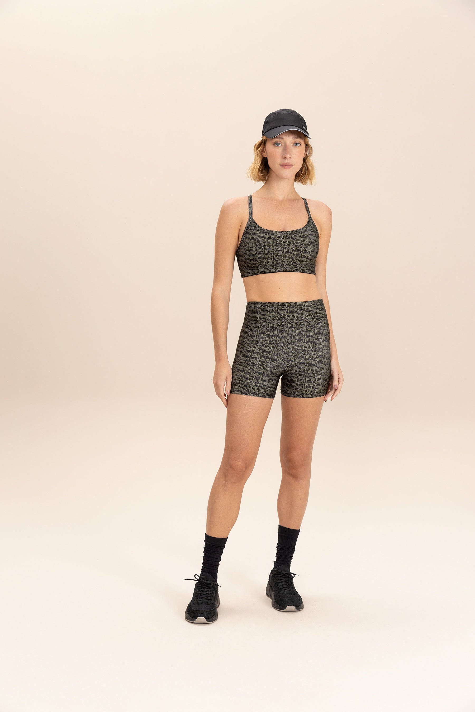 Breathable Athletic Shorts for Men & Women - Lightweight Quick-Dry Workout Running Gym Shorts 457614 - Perfect for Running, Training & Casual Wear