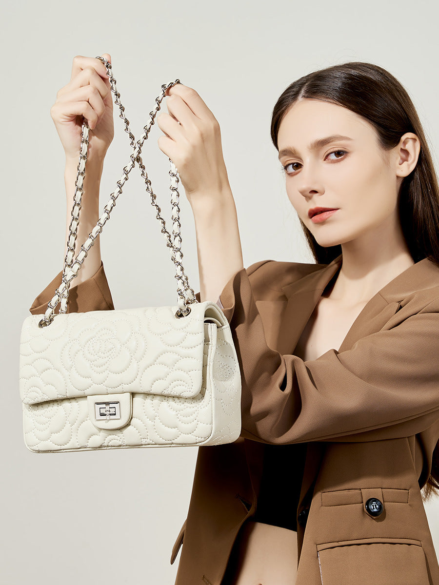 Quilted Chain Shoulder Bag for Women - Fashion Crossbody Purse with Adjustable Strap, Perfect for Work, Travel & Evening Out