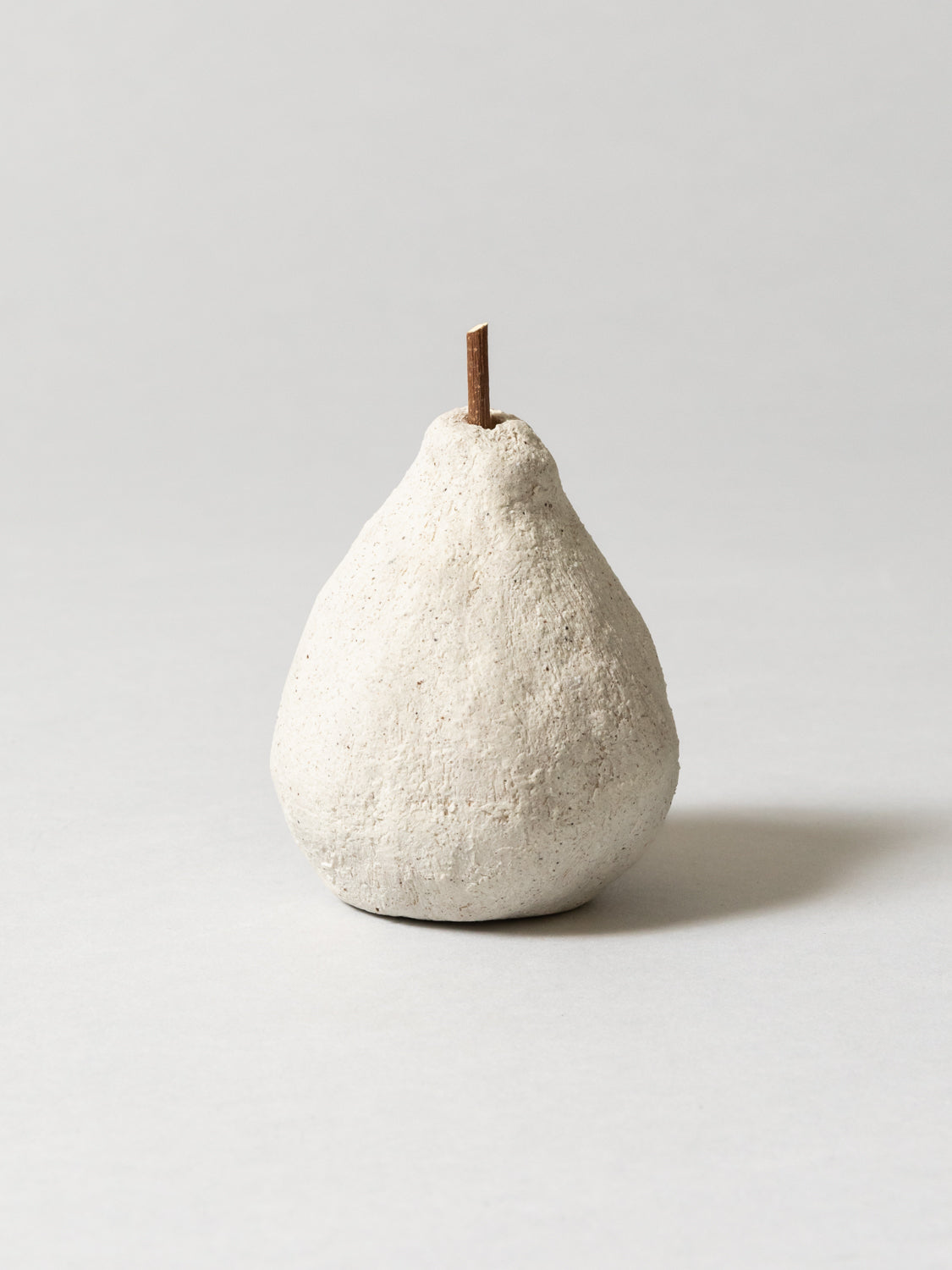 Handmade Ceramic Pear Decoration - Elegant Home Decor for Dining Table, Kitchen, or Office Desk | Perfect Gift for Housewarming, Wedding, or Birthday