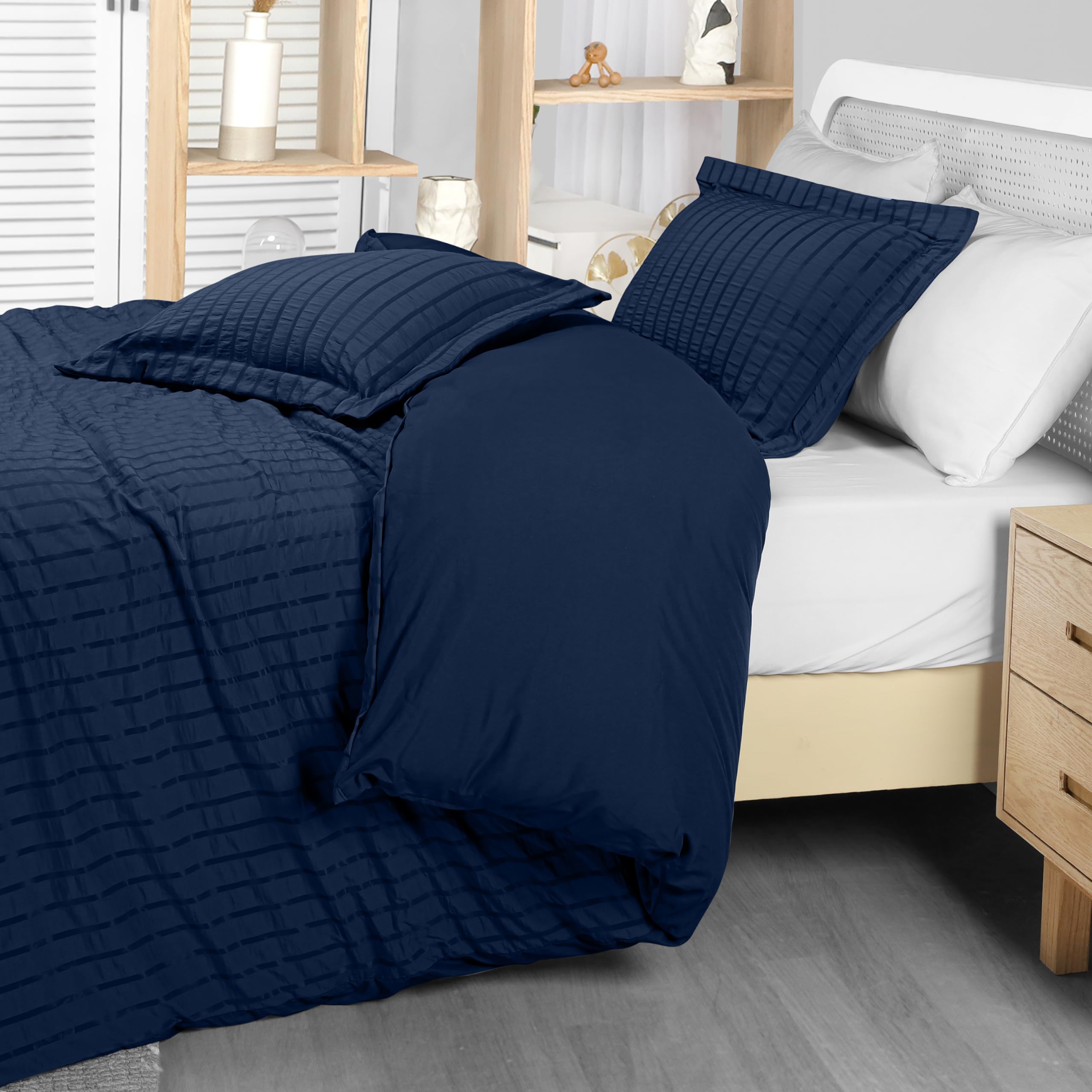 Utopia Bedding Queen Size Duvet Cover Set - 3PC Seersucker Comforter Cover with Zipper Closure & 2 Pillow Shams - Soft Brushed Microfiber 90