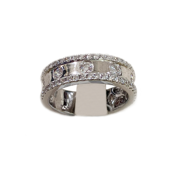 18K White Gold Diamond Ring for Women - Elegant Solitaire Engagement & Wedding Band - Perfect for Proposals, Anniversaries, and Special Occasions