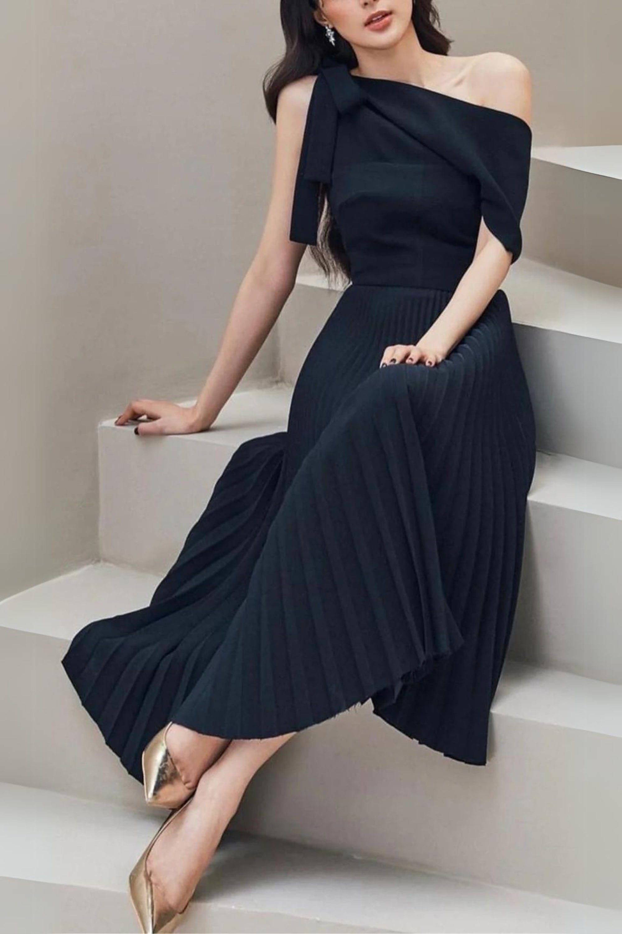 Elegant Black Asymmetrical Slope Neck Pleated Midi Dress for Women - Perfect for Evening Parties, Weddings & Special Occasions