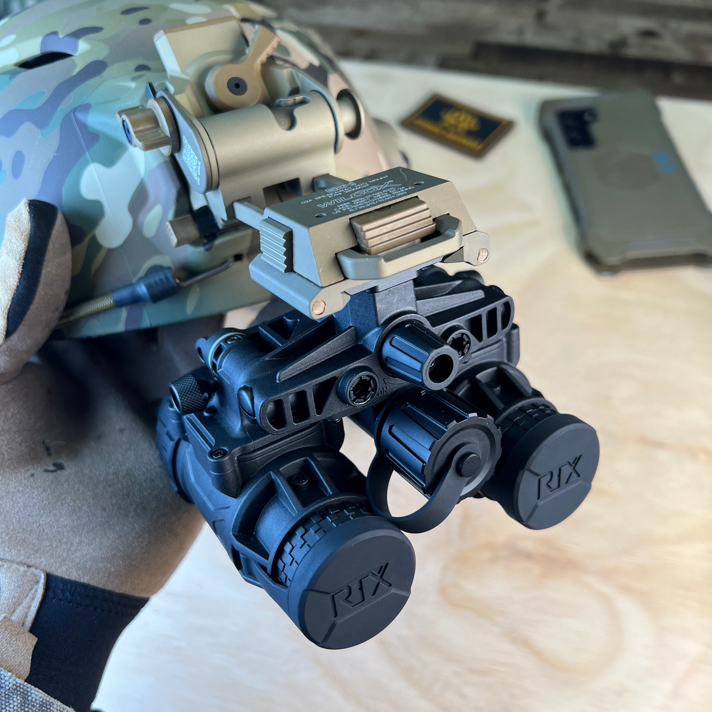 RNV 31 Gen 2+ White Phosphor Night Vision Goggles - Lightweight Complete Kit for Hunting, Security & Outdoor Adventures