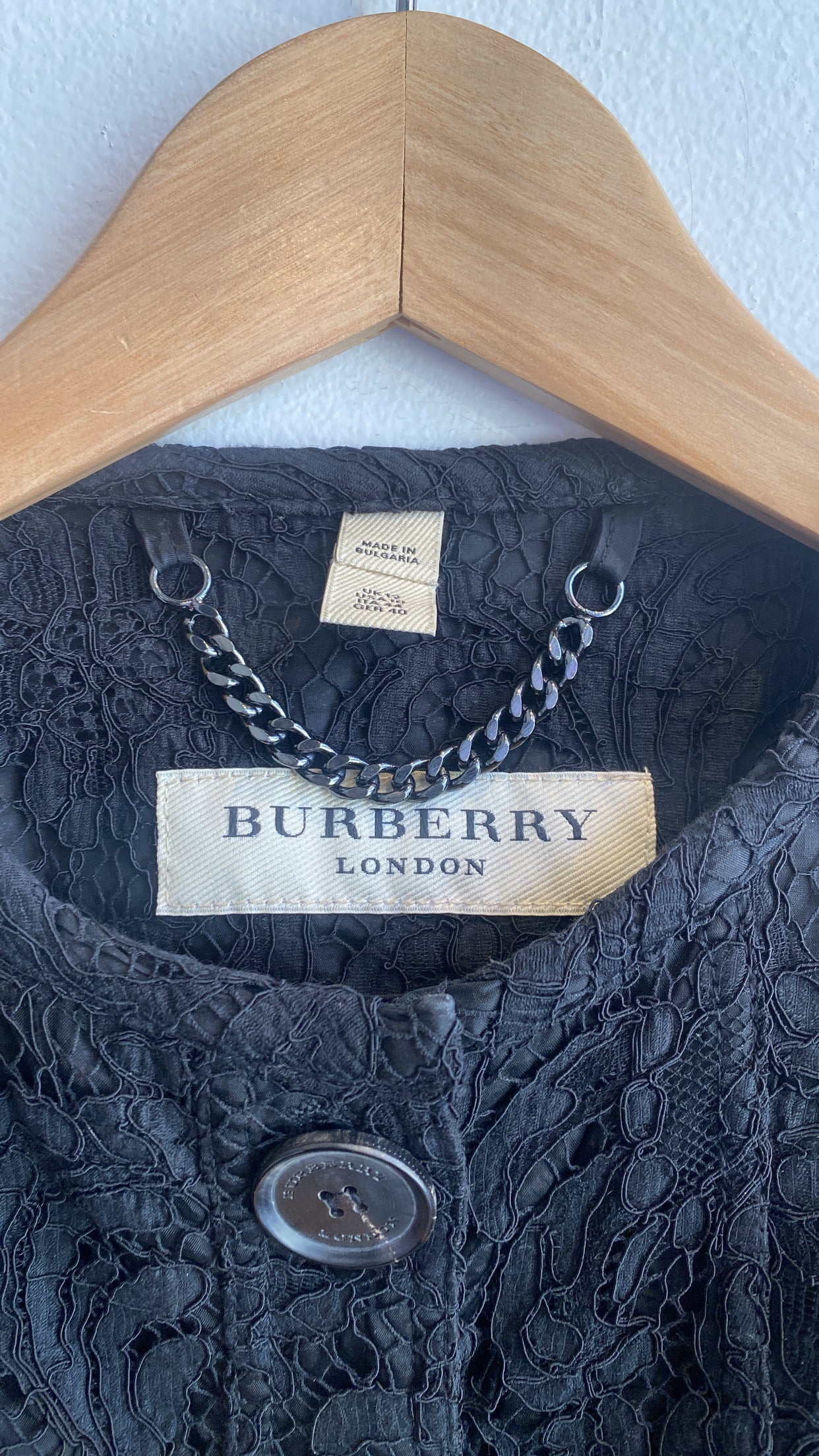 Burberry Black Lace Jacket for Women - Elegant Designer Outerwear for Evening Parties & Special Occasions