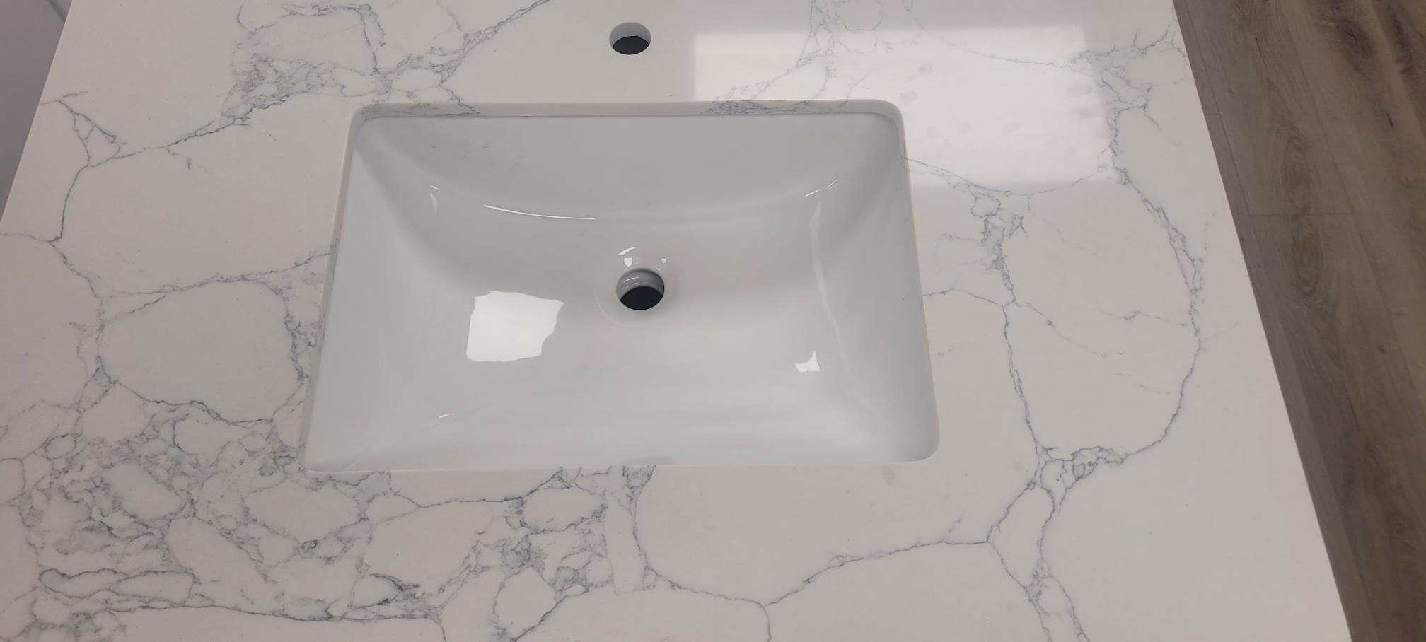42-Inch Modern Bathroom Vanity with Quartz Countertop & Right-Side Drawers - Perfect for Small Bathrooms & Powder Rooms