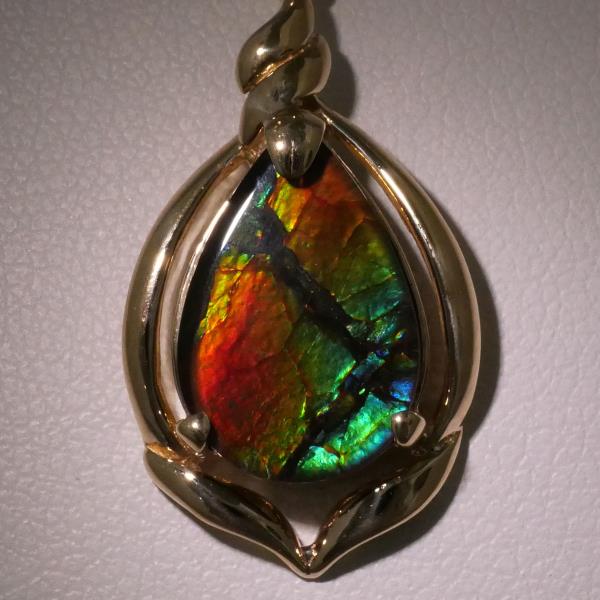 14K Yellow Gold Ammolite Necklace for Women - Elegant Gemstone Jewelry Gift for Birthday, Anniversary & Special Occasions | Perfect for Parties, Weddings & Formal Events