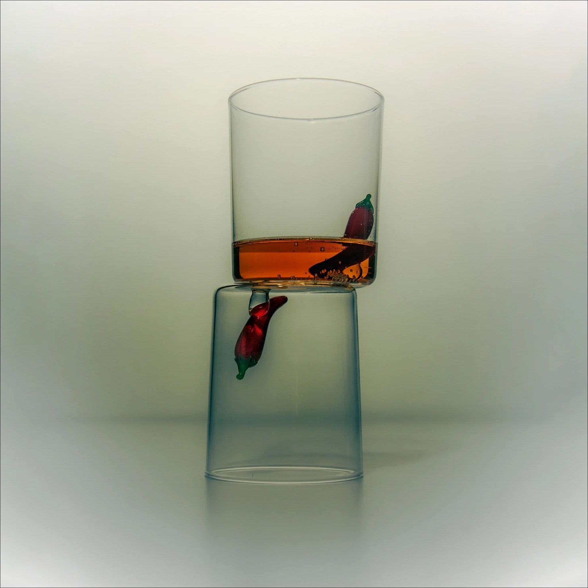 MAISON BALZAC Chilli Gobelets - Clear/Red Glass Cups (Set of 2) - Perfect for Cocktails, Wine & Home Decor