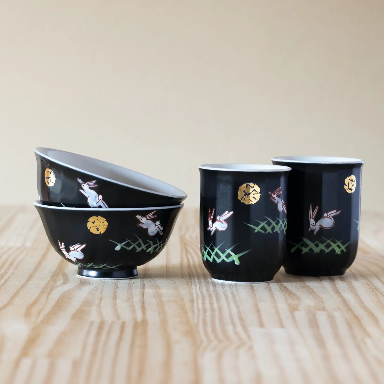 Premium Kutani Ware Porcelain Tableware Set - Japanese Moon Rabbit Design - Elegant Dinnerware for Home, Restaurant & Gift Giving