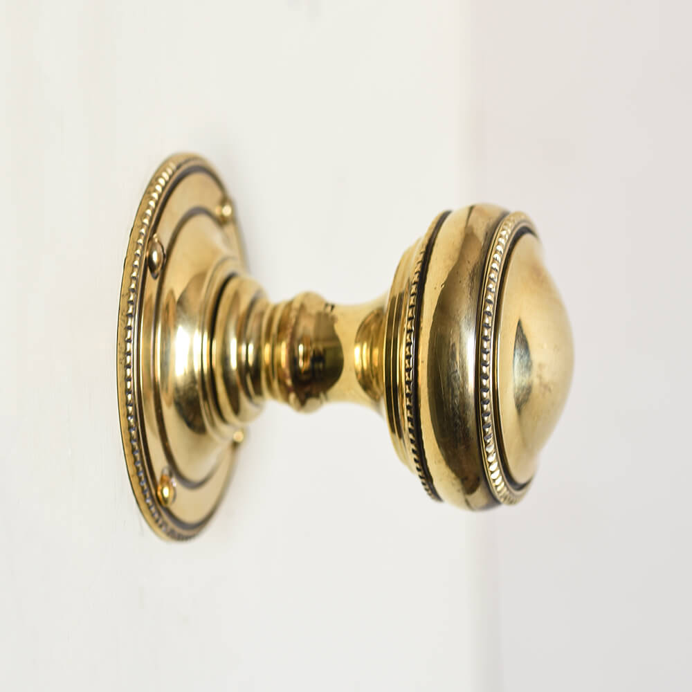 Vintage Brass Regency Beaded Edge Door Knobs - Antique Style Cabinet & Furniture Hardware for Home Decor - Perfect for Bedroom, Bathroom, and Interior Doors
