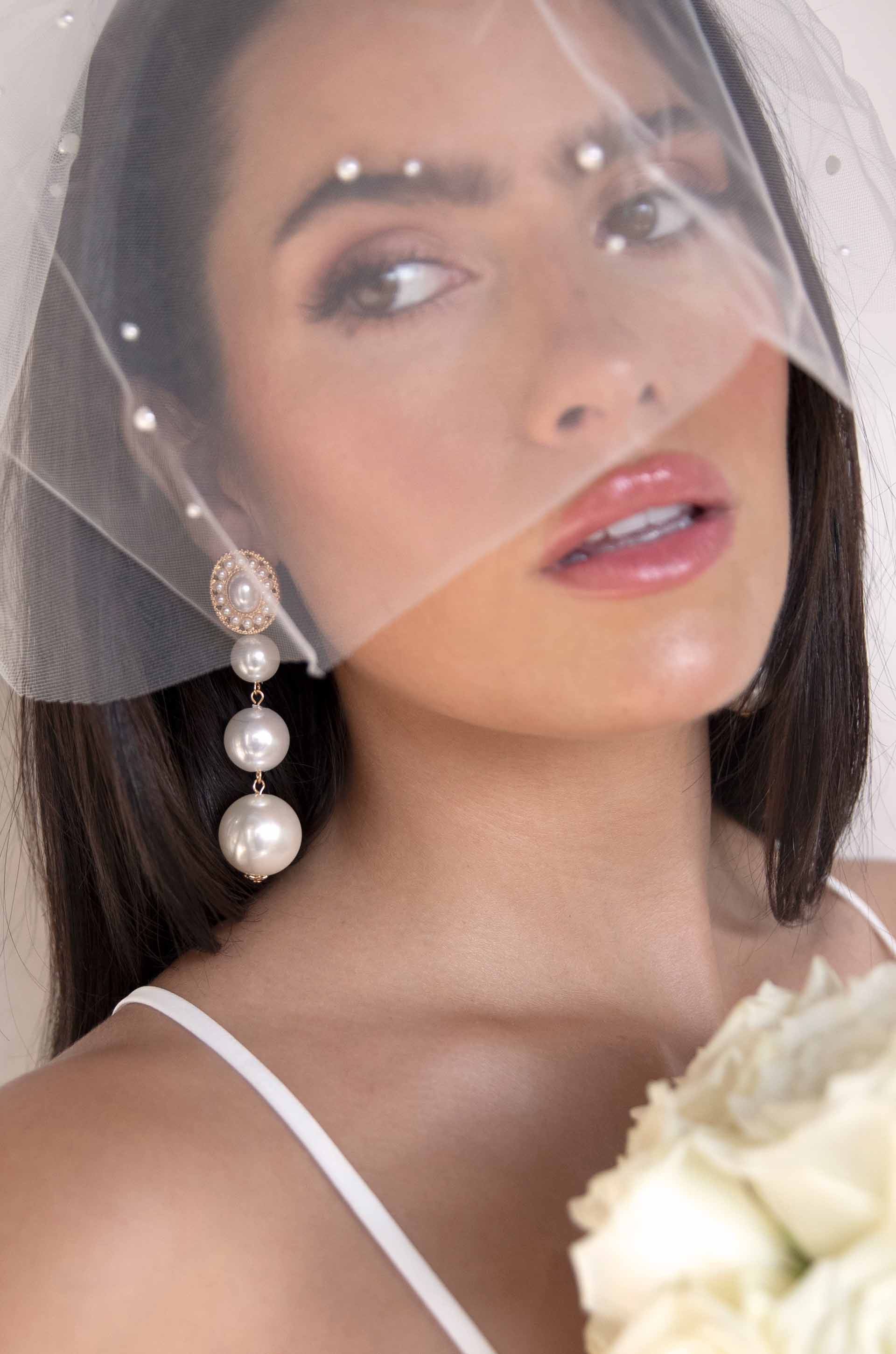 Elegant Graduation Pearl Dangle Earrings for Women - Perfect Gift for Graduation Ceremony, Prom & Special Occasions