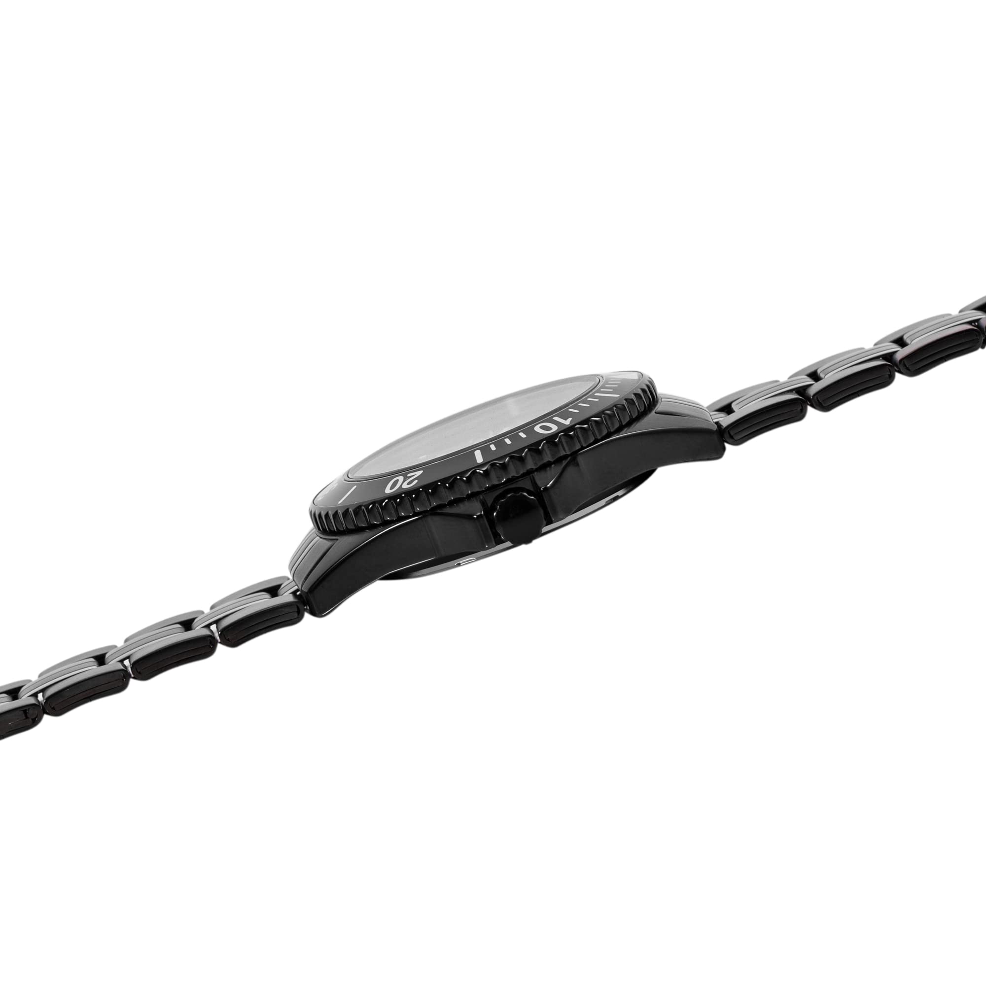 STAR WARS Analog Quartz Watch for Men - Black Strap for Diving & Casual Wear