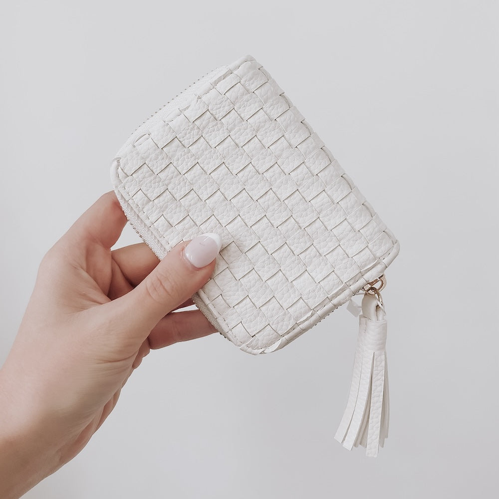 Wynona Genuine Leather Woven Wallet for Women - Stylish RFID Blocking Bifold Wallet with Multiple Card Slots - Perfect for Travel, Shopping, and Everyday Use