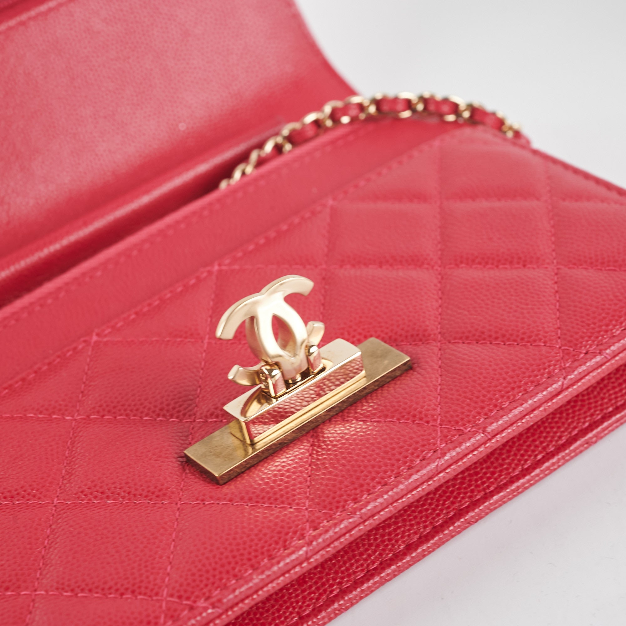 Chanel Caviar Leather Wallet on Chain - Pink Crossbody Bag for Women | Luxury Designer WOC for Evening Out & Special Occasions