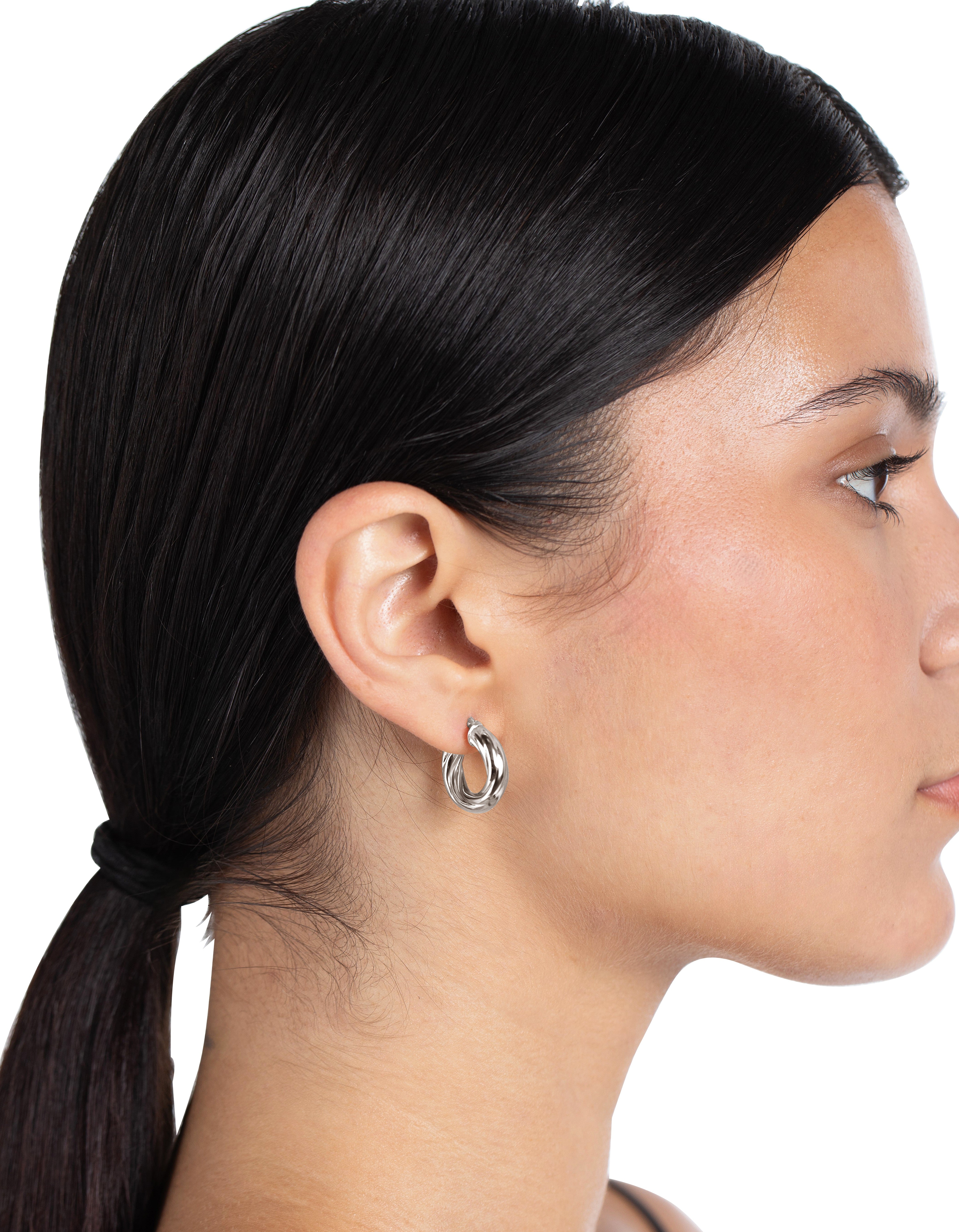 14K Gold Ribbed Hoop Earrings 20mm - Elegant Dainty Huggie Hoops for Women, Perfect for Everyday Wear, Date Night & Special Occasions