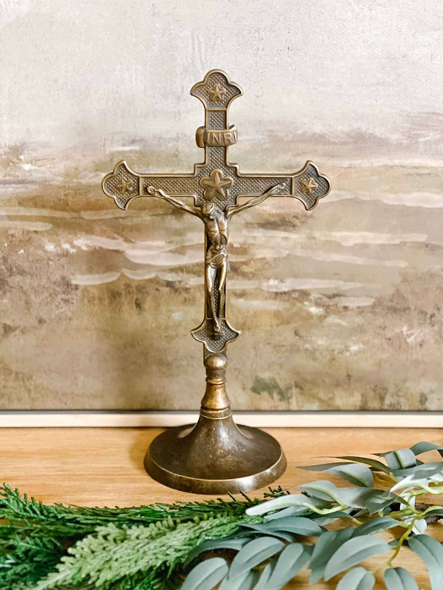 Antiqued Brass Standing Crucifix - Religious Home Decor for Wall or Tabletop - Perfect for Church, Prayer Room, and Meditation Spaces