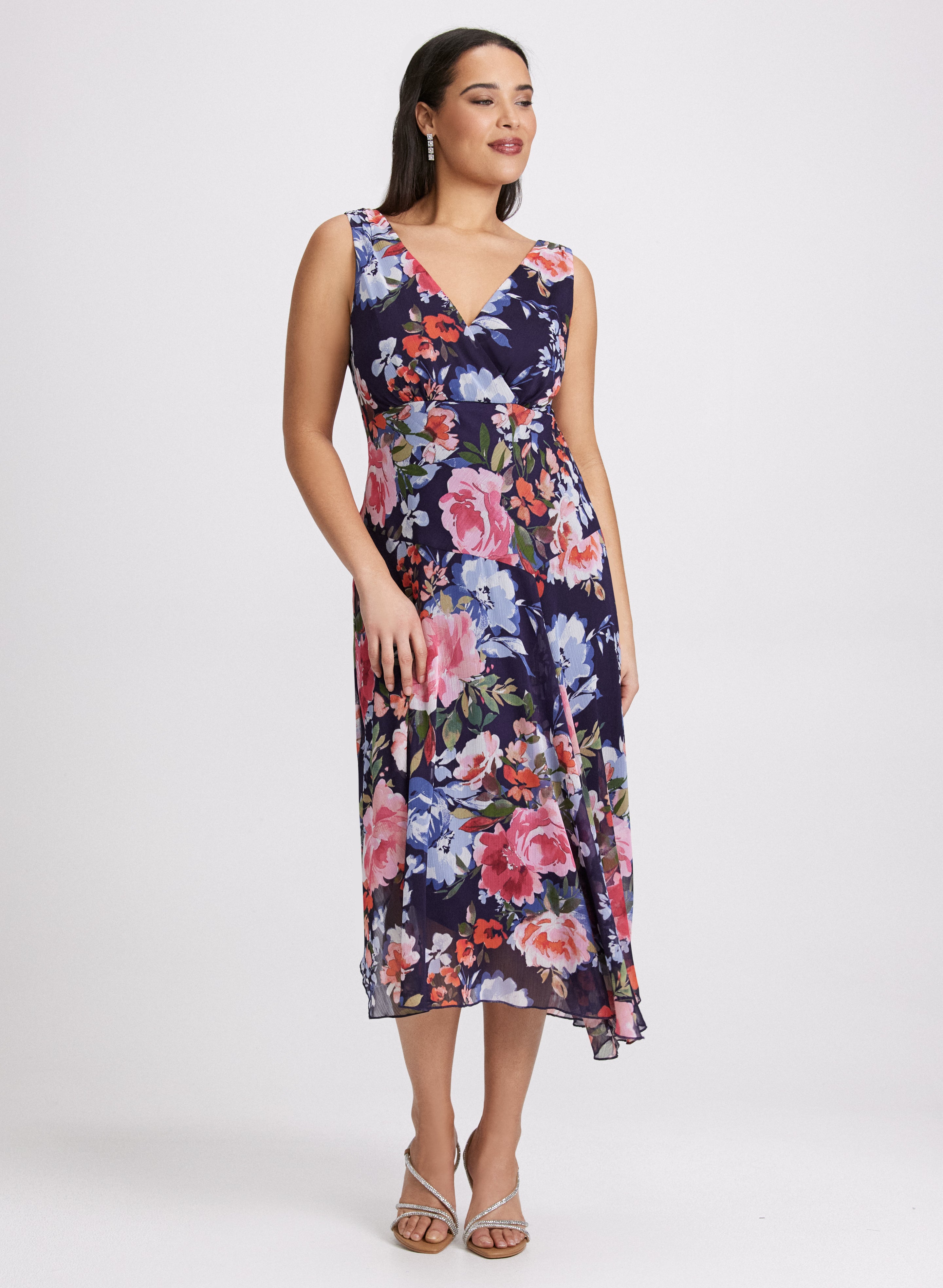 Elegant Floral Chiffon Dress for Women - Summer Boho Maxi Dress with V-Neck & Flowy Sleeves - Perfect for Beach Vacations, Weddings & Date Nights
