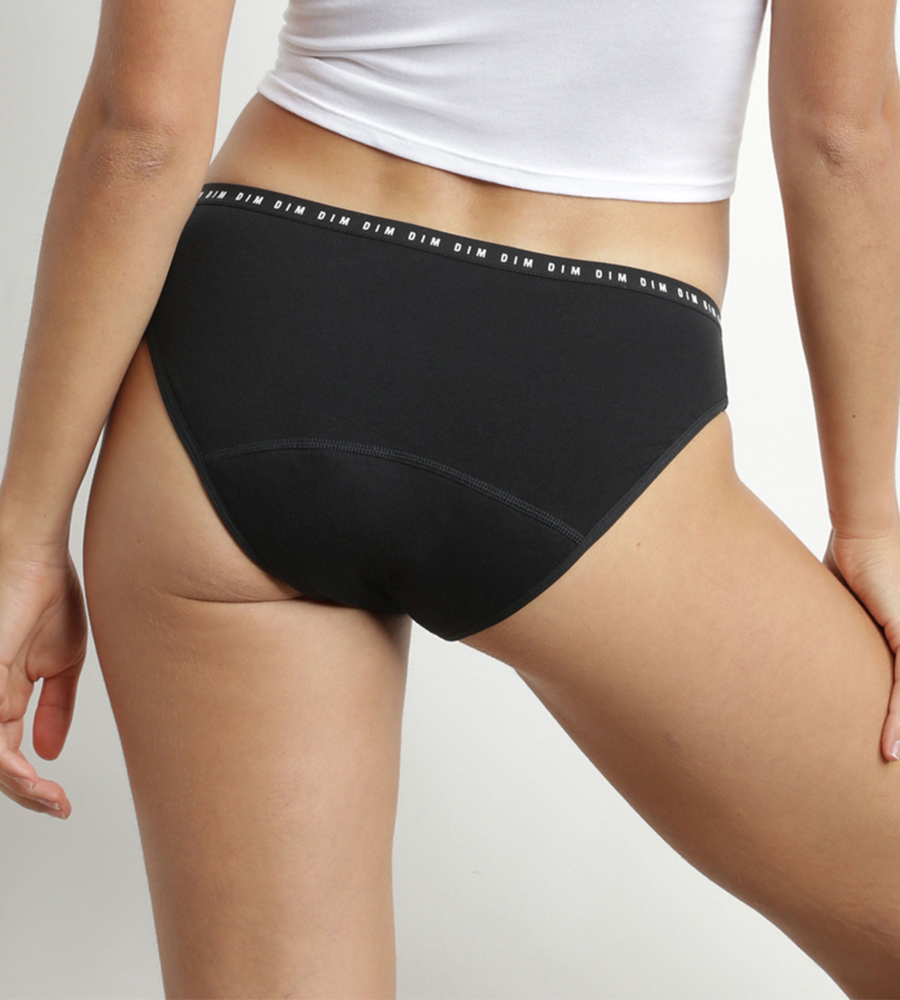 Organic Cotton Black Washable Menstrual Underwear - Medium Flow Dim Protect - Comfortable & Eco-Friendly Period Panties for Active Women