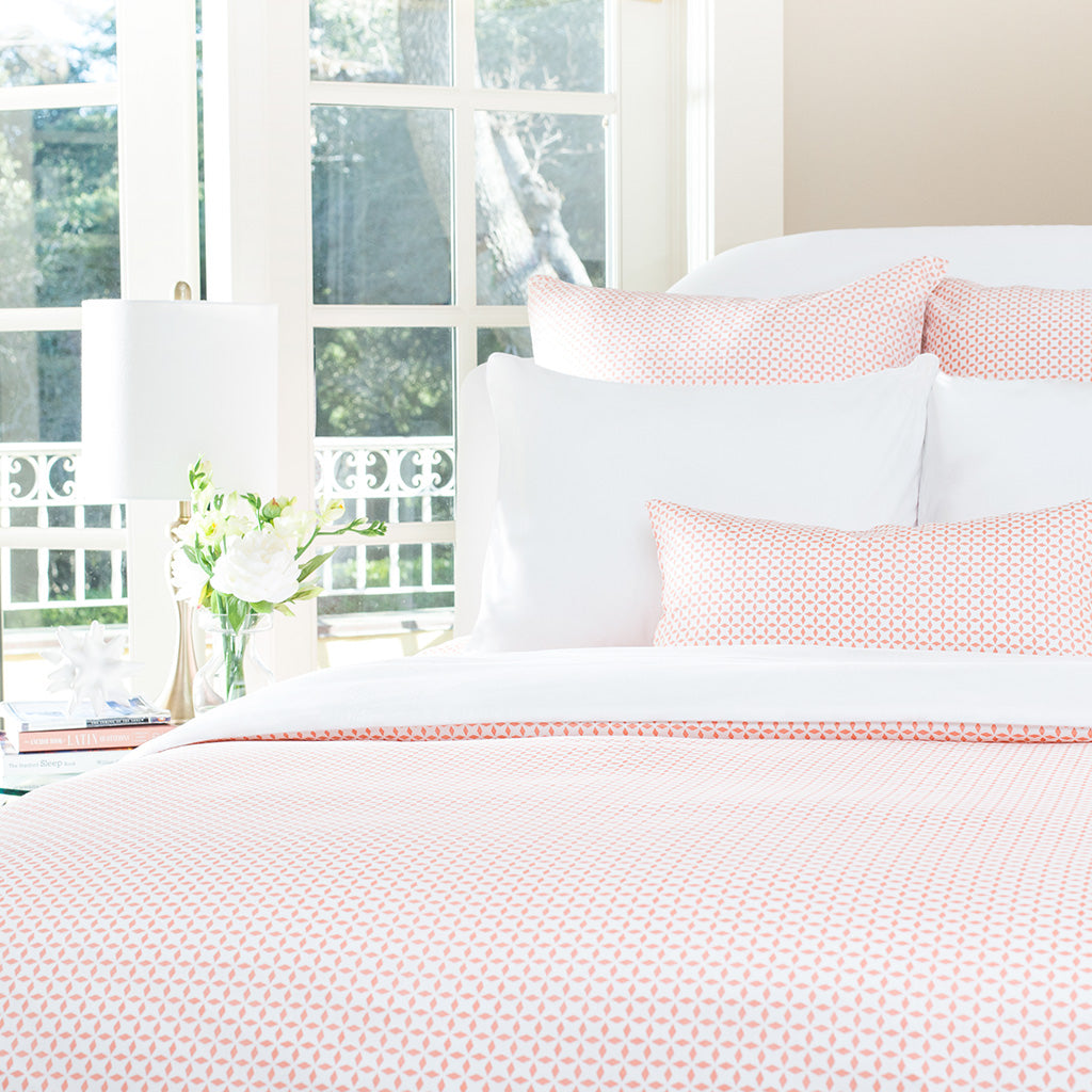 Ellis Coral Duvet Cover Set - Queen Size Soft Bedding Set with Pillowcases - Coral Pink Luxury Bedding for Master Bedroom & Guest Room Decor