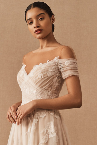 BHLDN Willowby Katara Wedding Gown - Elegant Lace Bridal Dress for Beach, Garden & Boho Chic Ceremonies | Perfect for Outdoor & Destination Weddings