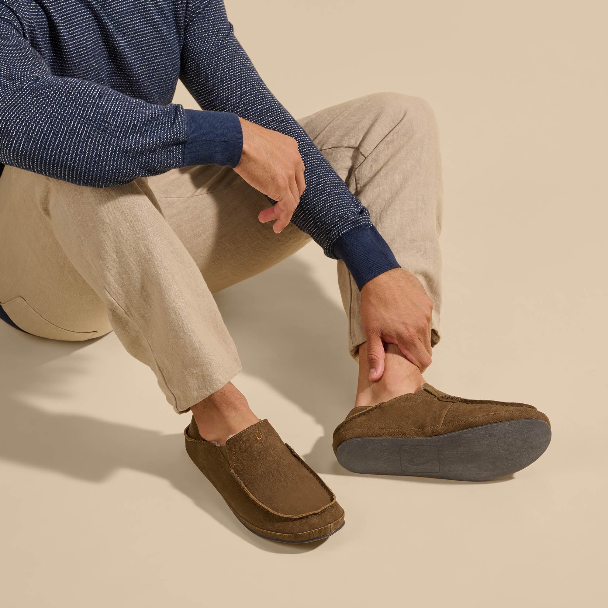 Premium MoloÄ Slippers with Authentic Kona Coffee Scent - Cozy Home & Spa Footwear for Relaxation & Comfort