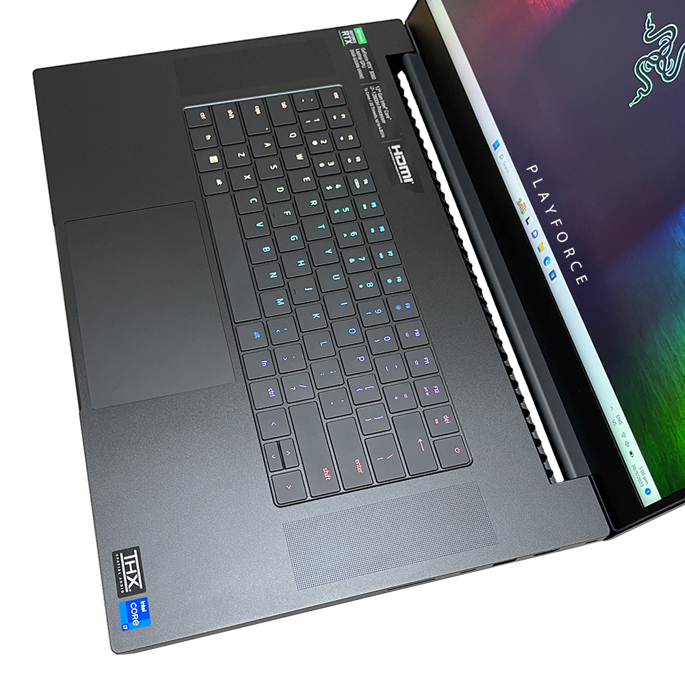 Razer Blade 17 Gaming Laptop 2022 - Intel i7-12800H, NVIDIA RTX 3060, 32GB RAM, 1TB SSD, 17