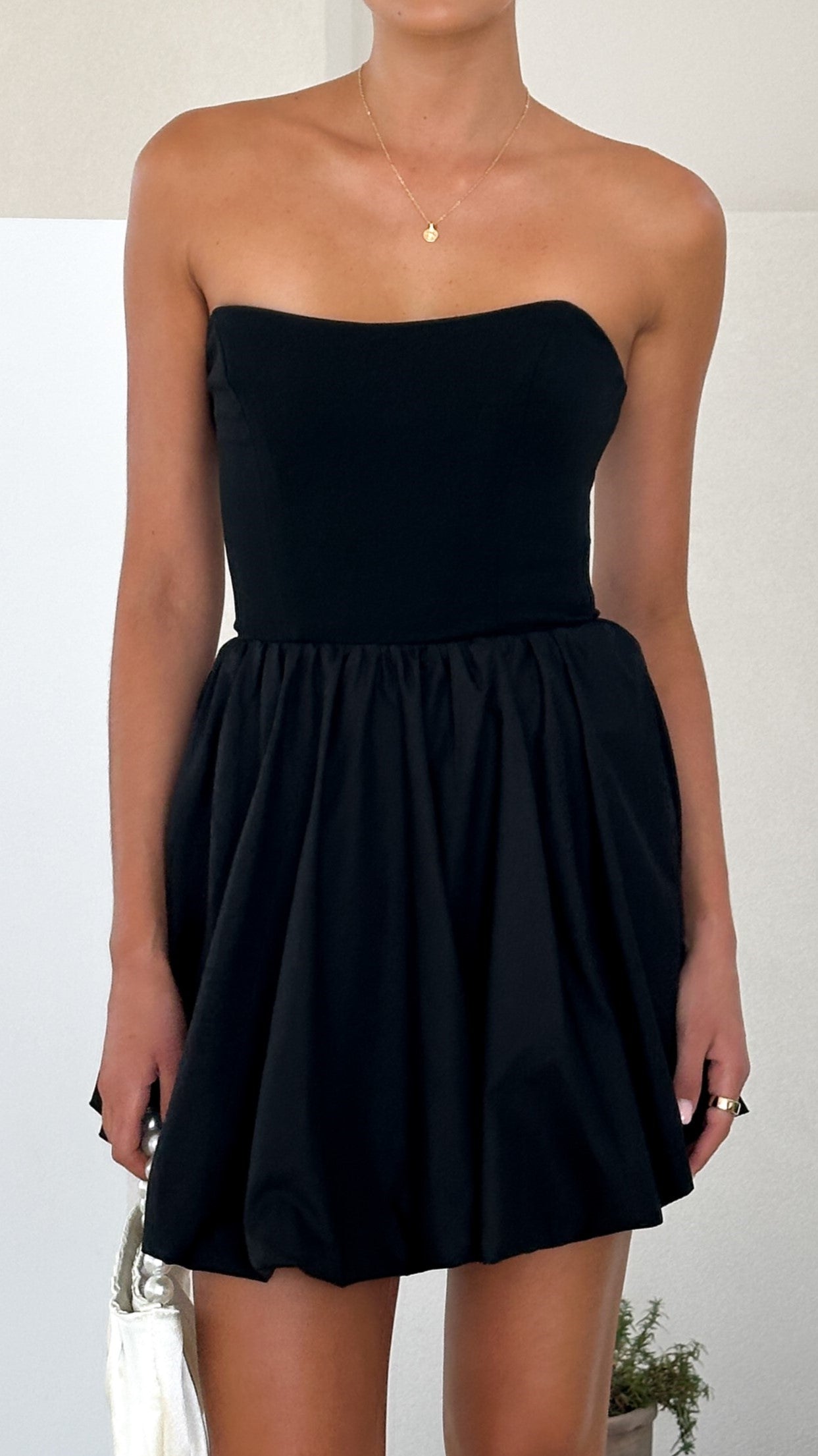 Stylish Black Mini Dress for Women - Elegant & Flattering Fit - Perfect for Parties, Dates & Night Out