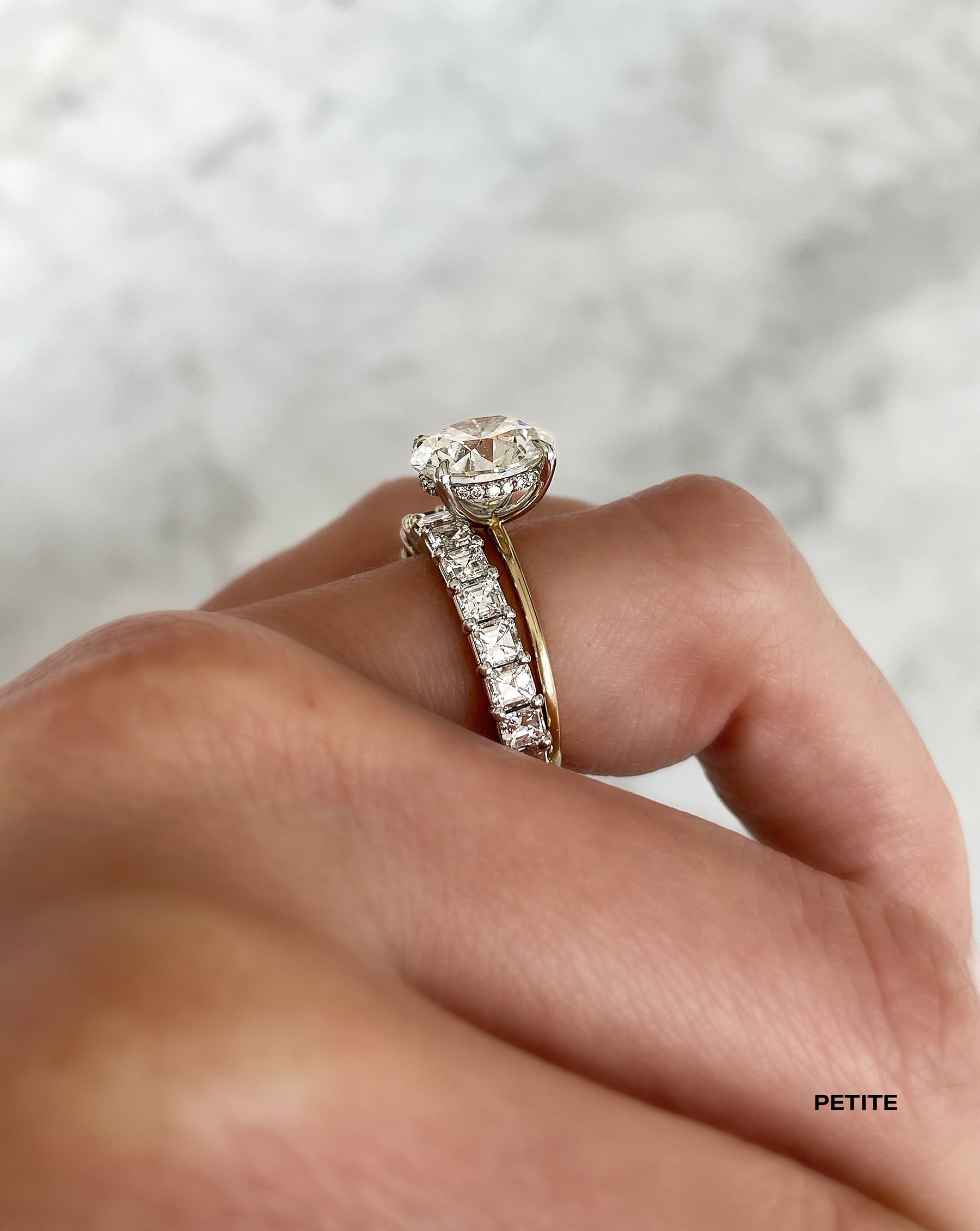 Exquisite Asscher Cut Diamond Eternity Band for Women - Perfect for Weddings, Anniversaries & Special Occasions
