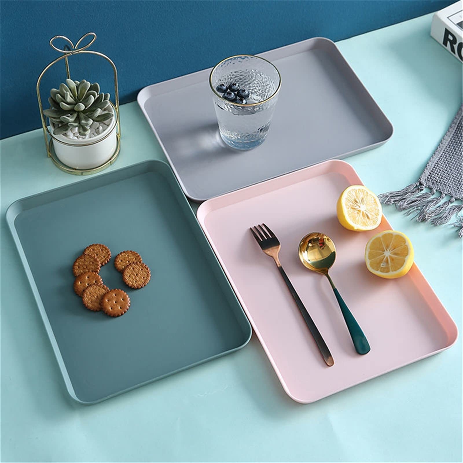 Large Plastic Serving Tray - 18