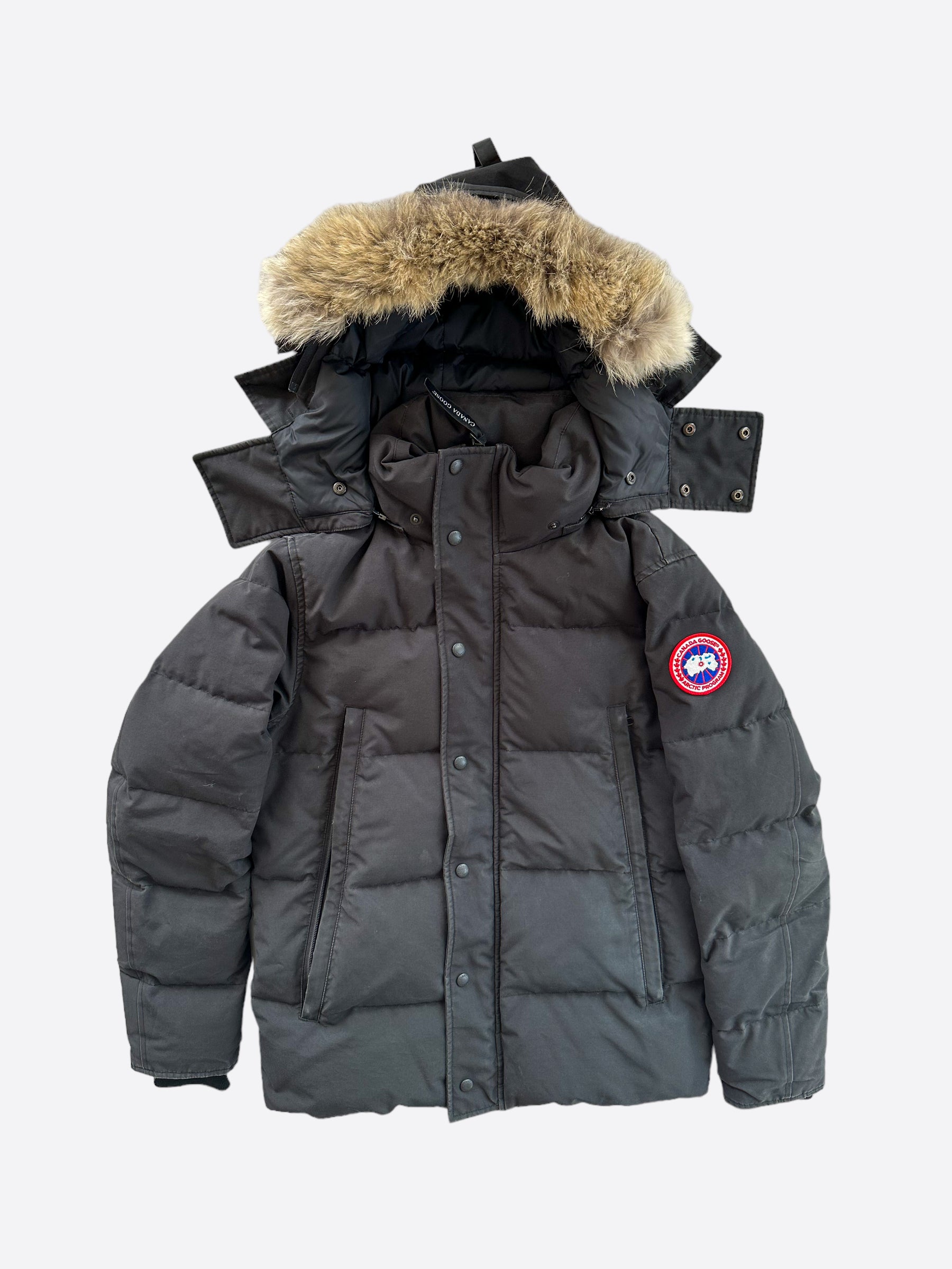 Canada Goose Black Wyndham Men's Winter Jacket - Premium Waterproof Parka for Extreme Cold Weather - Perfect for Snowboarding, Skiing & Outdoor Adventures